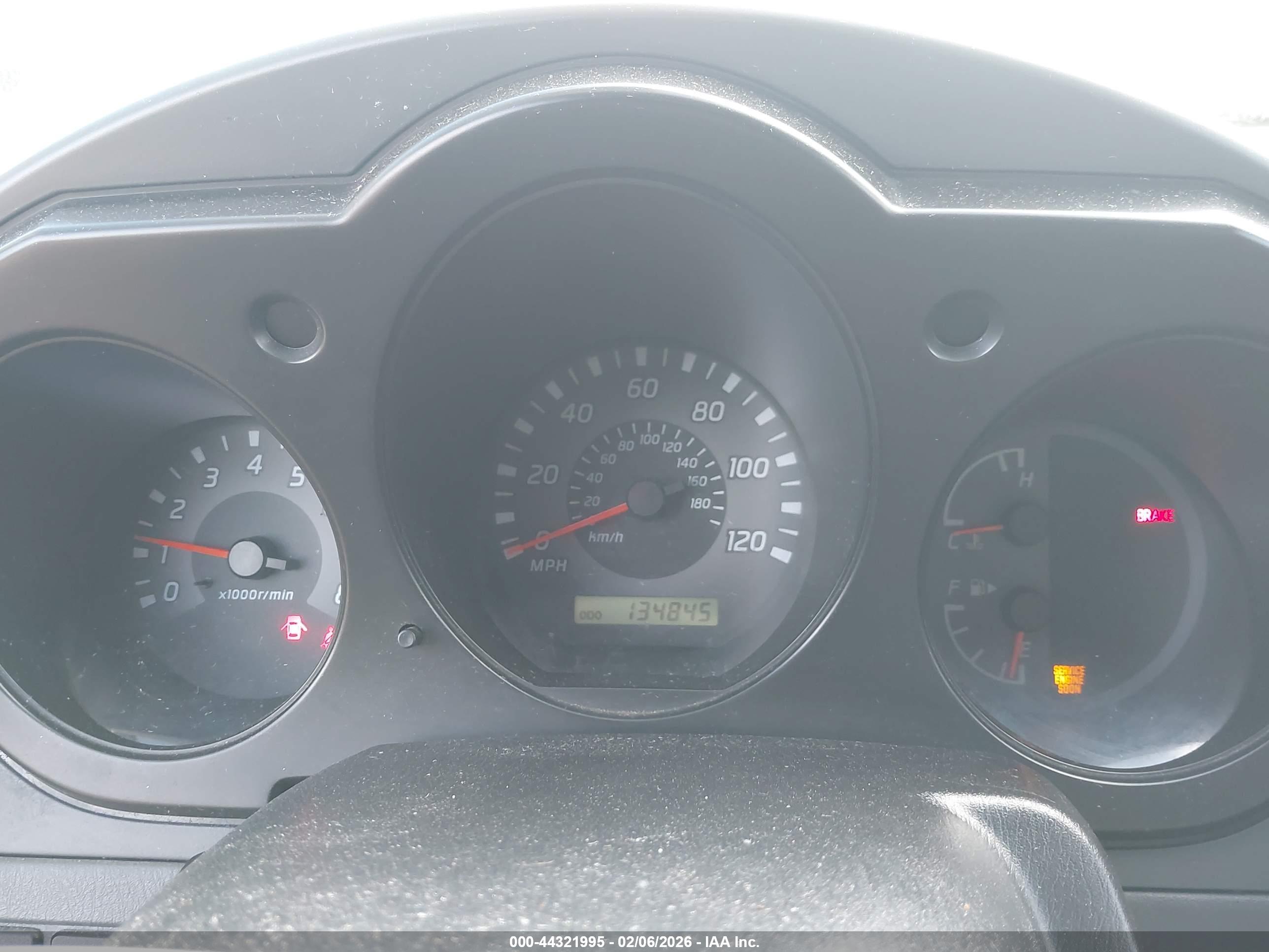NISSAN XTERRA image 7