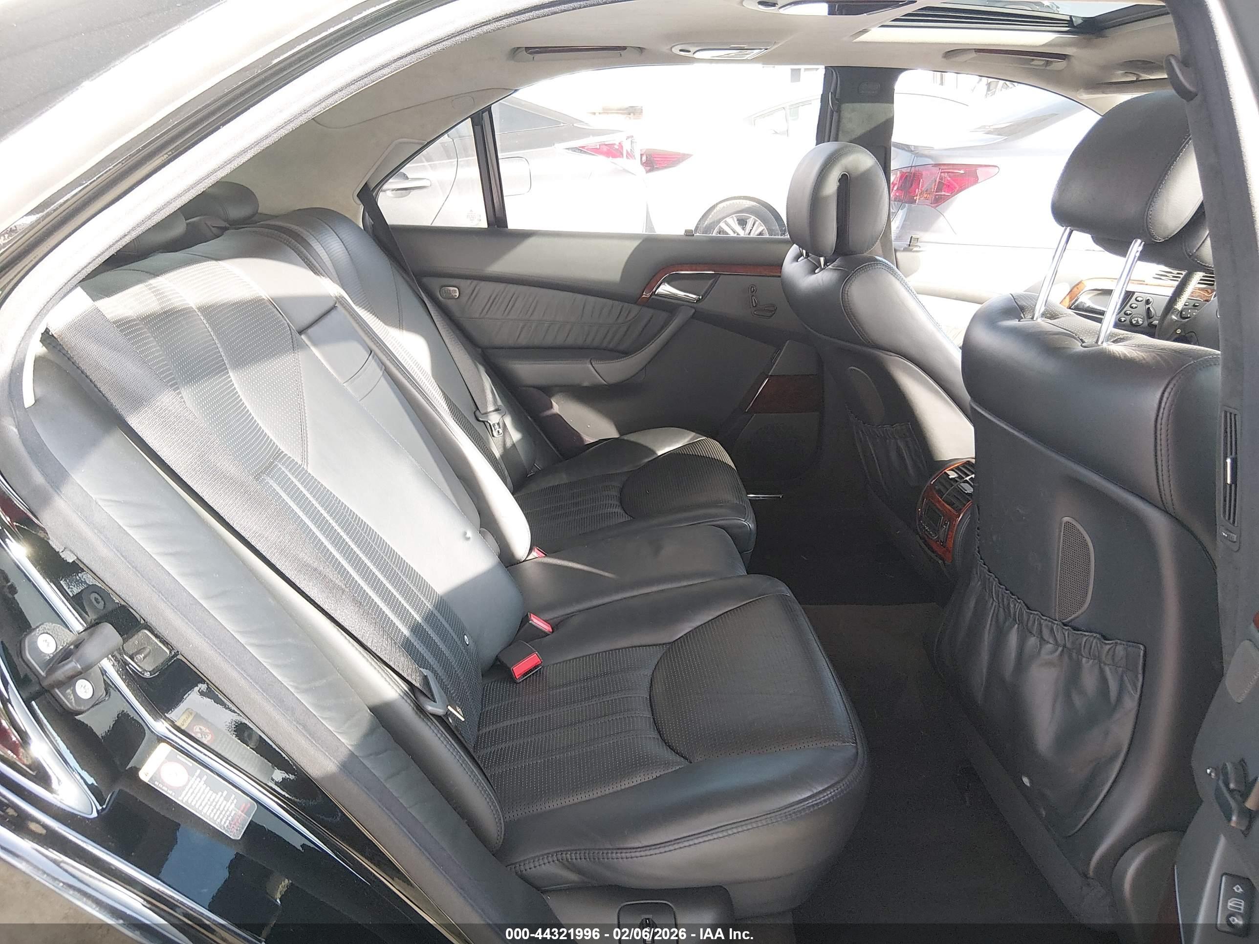 MERCEDES-BENZ S image 8