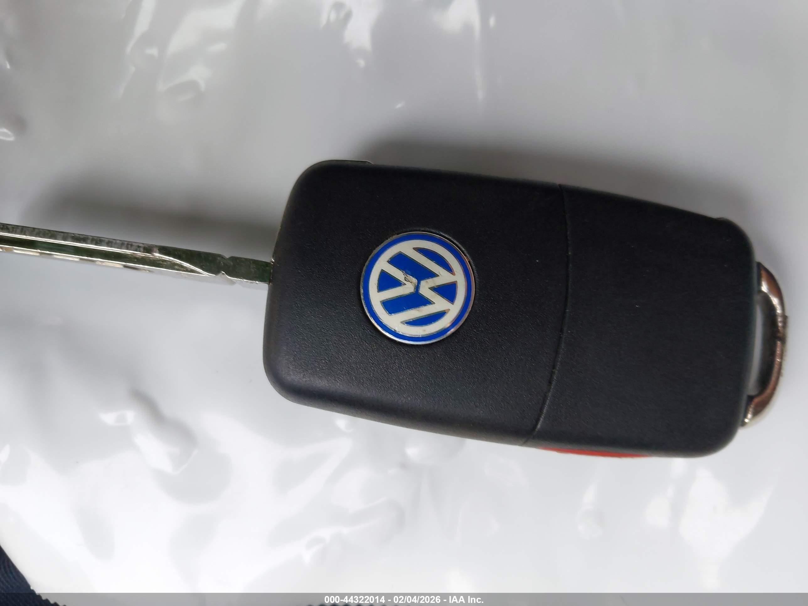 VOLKSWAGEN JETTA image 11