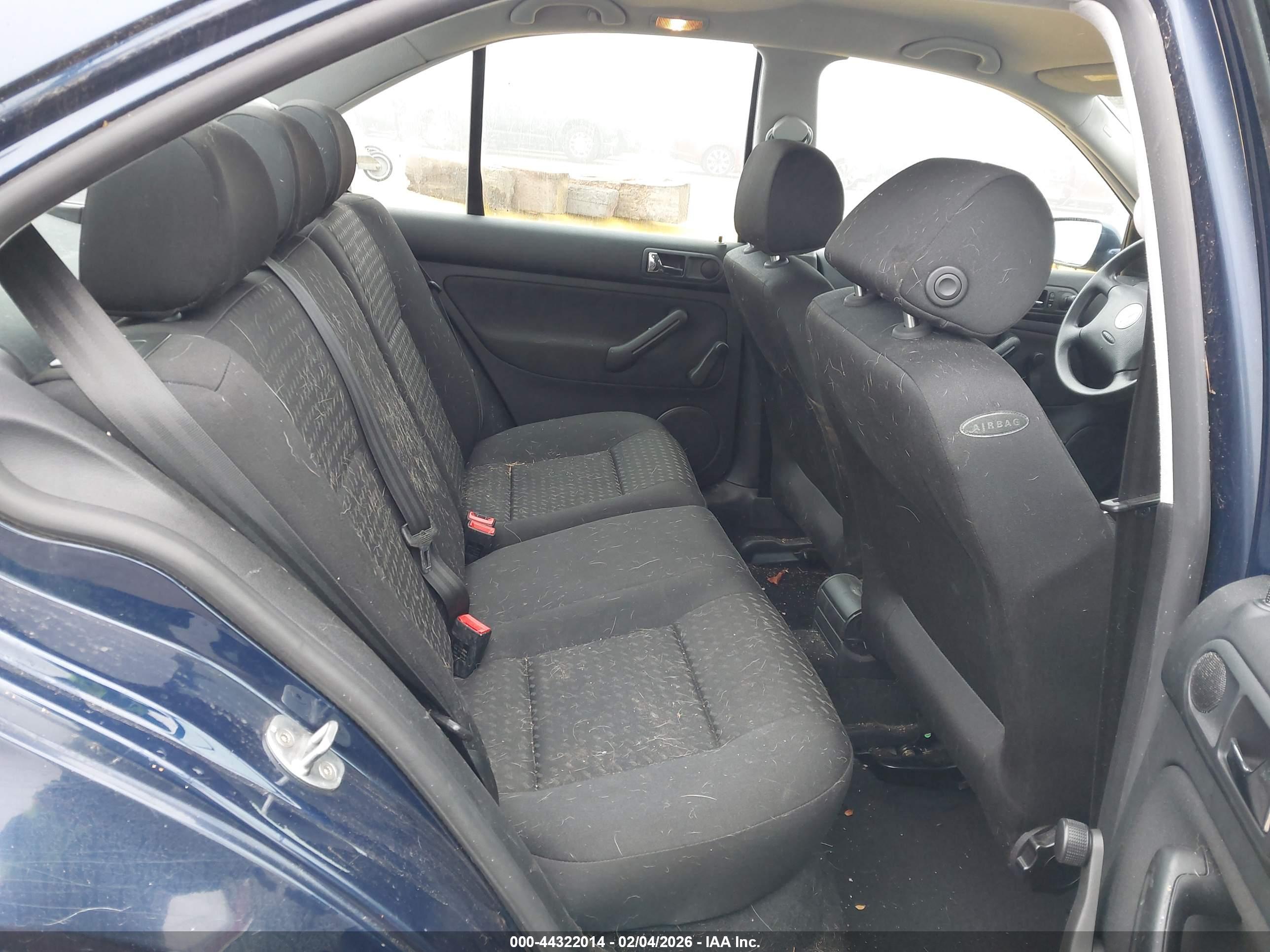 VOLKSWAGEN JETTA image 8