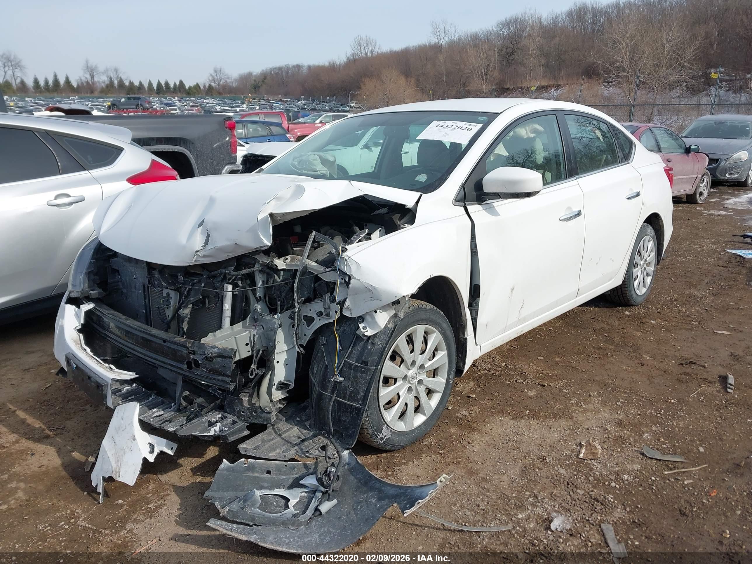NISSAN SENTRA image 2