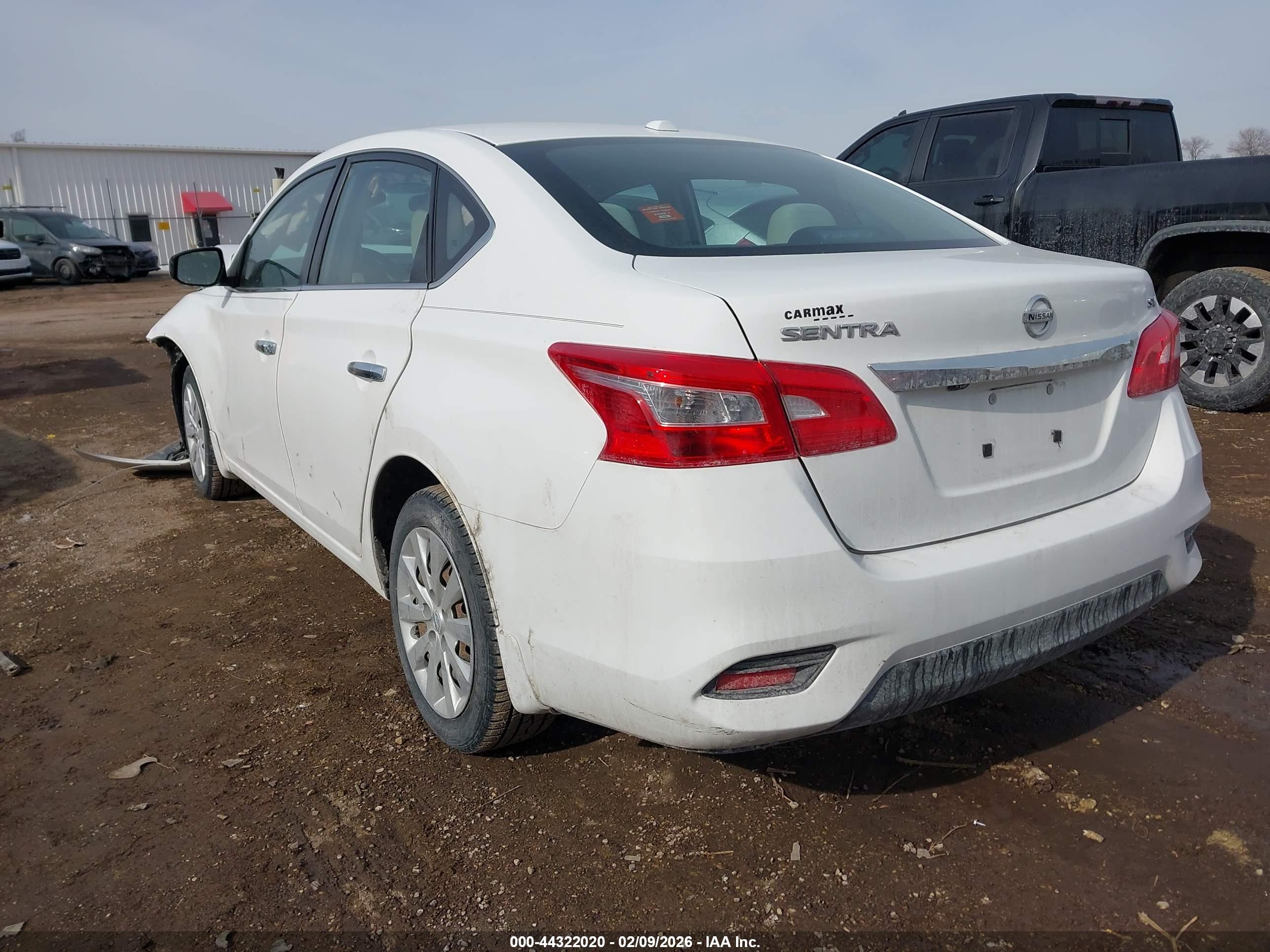 NISSAN SENTRA image 3