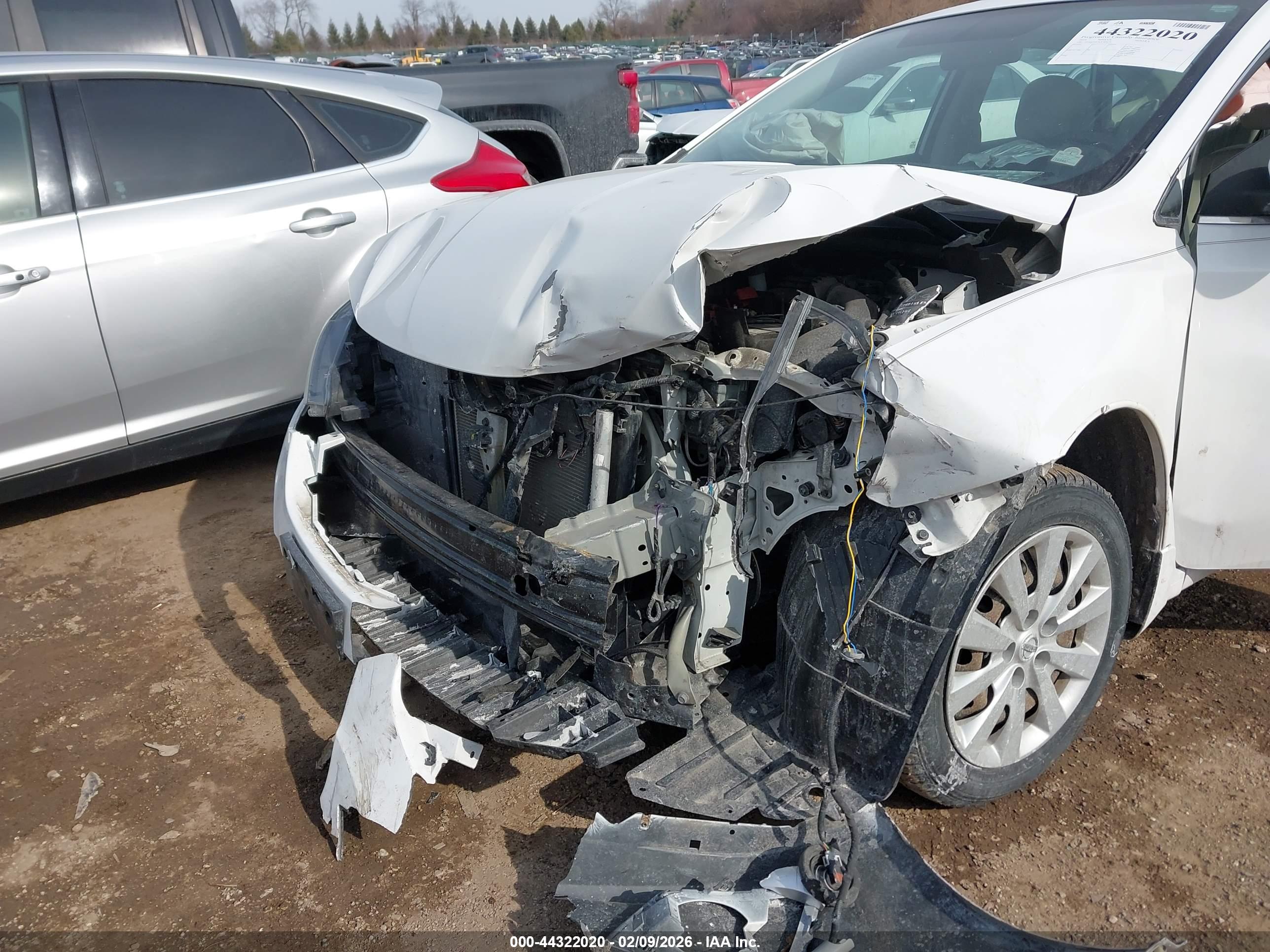 NISSAN SENTRA image 6
