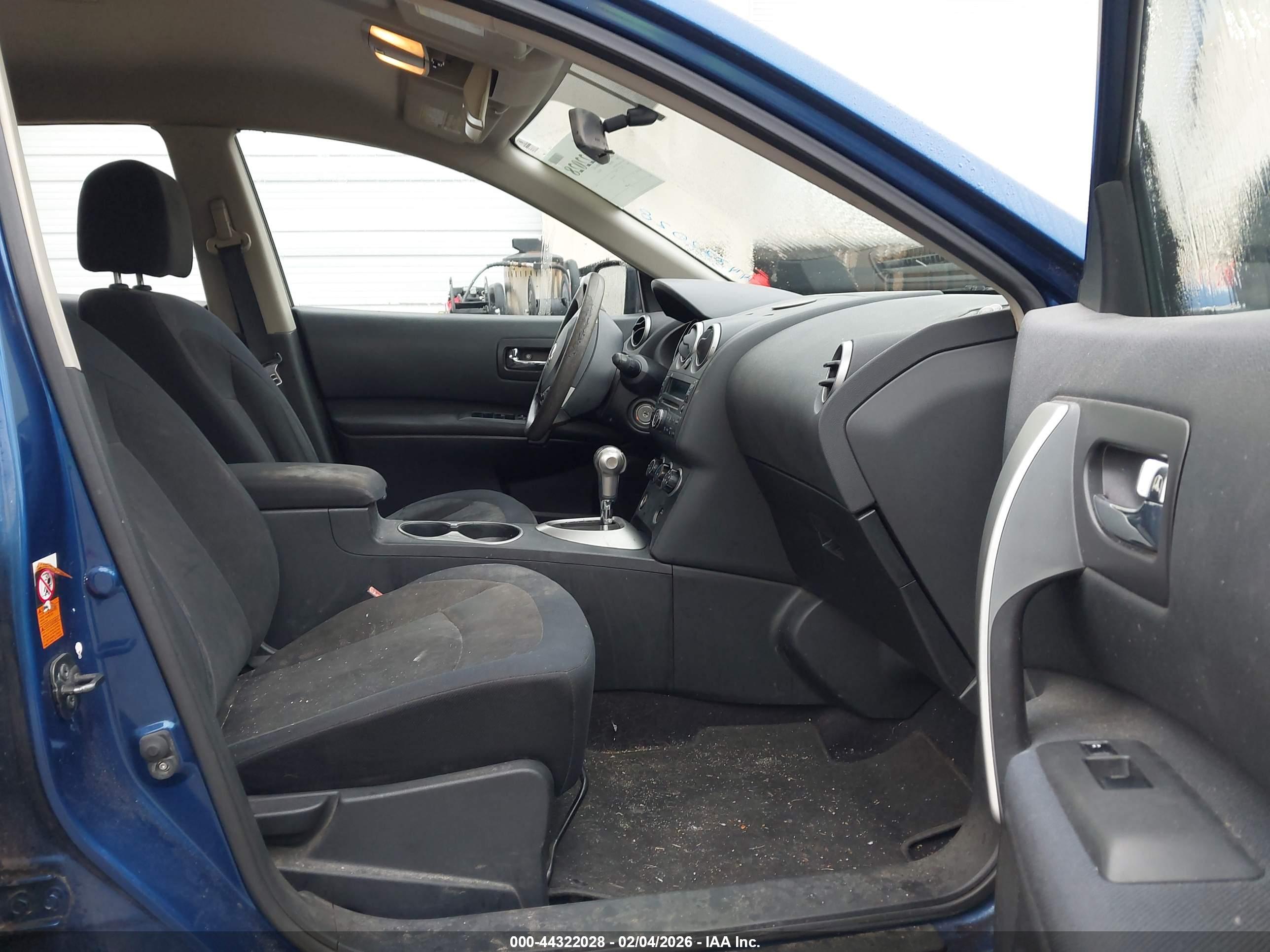 NISSAN ROGUE image 5