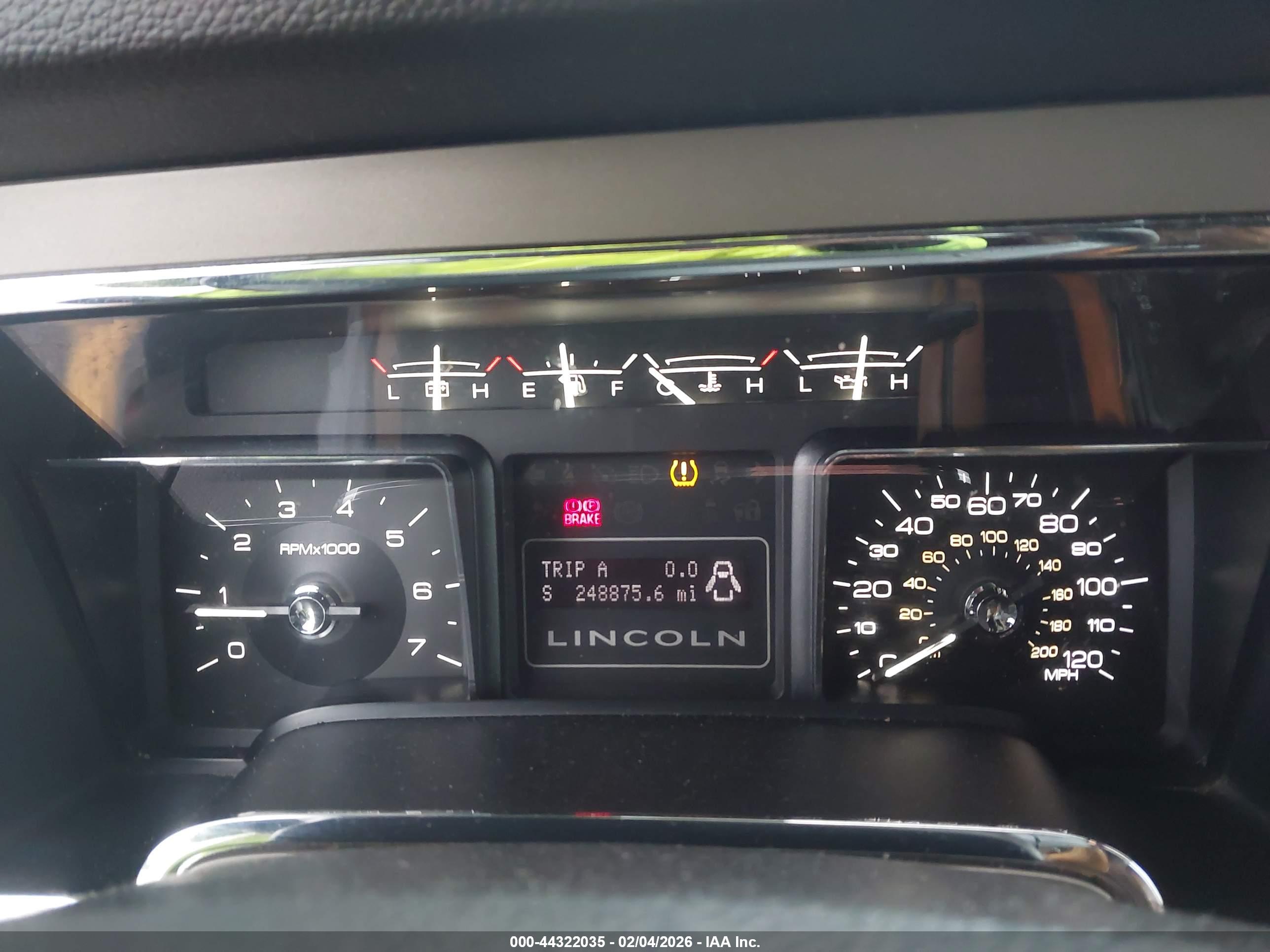 LINCOLN NAVIGATOR image 7
