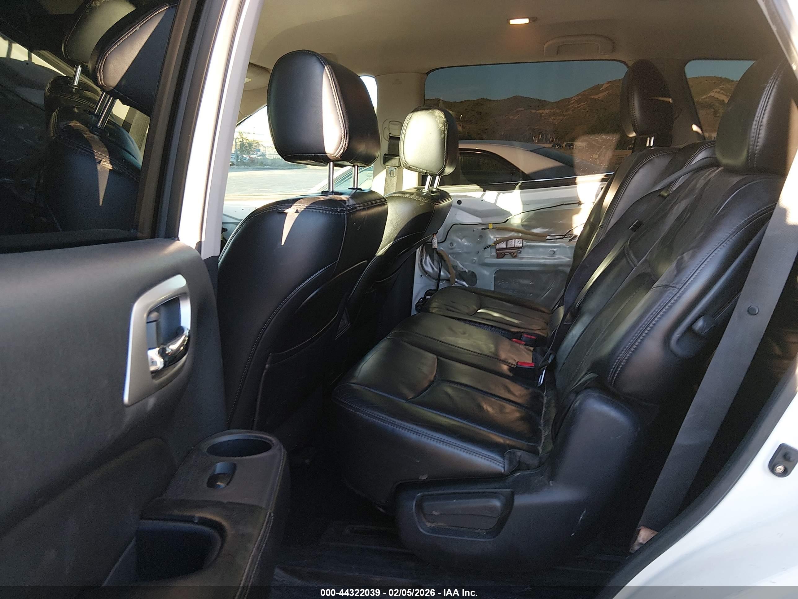 NISSAN PATHFINDER image 8
