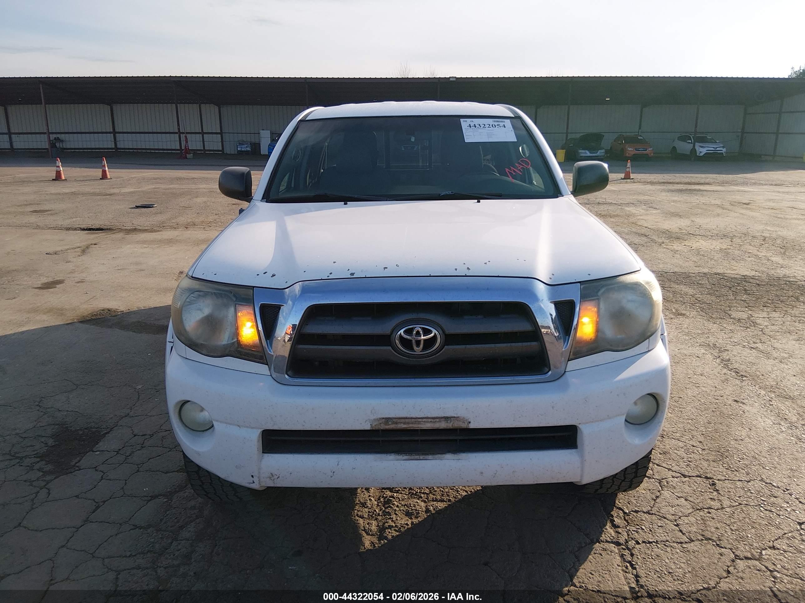 TOYOTA TACOMA image 6