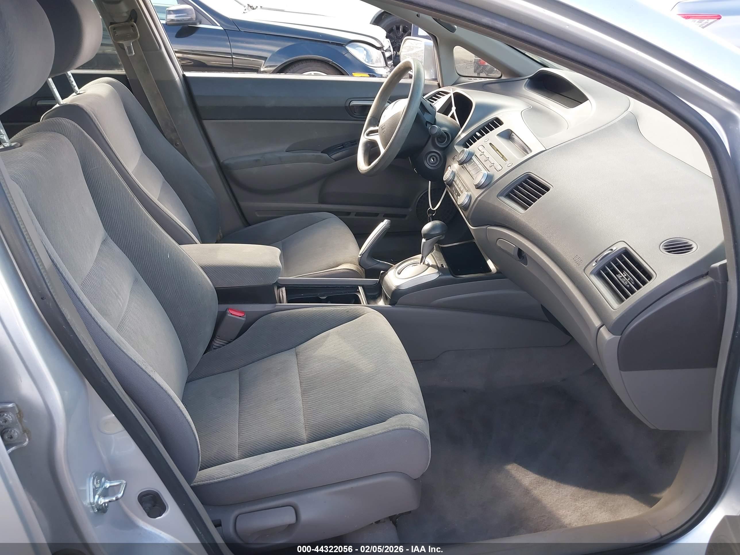 HONDA CIVIC image 5