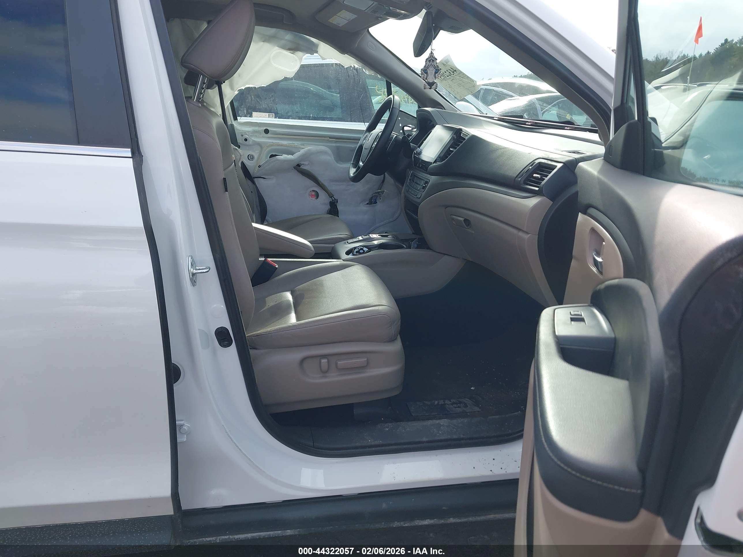 HONDA RIDGELINE image 5