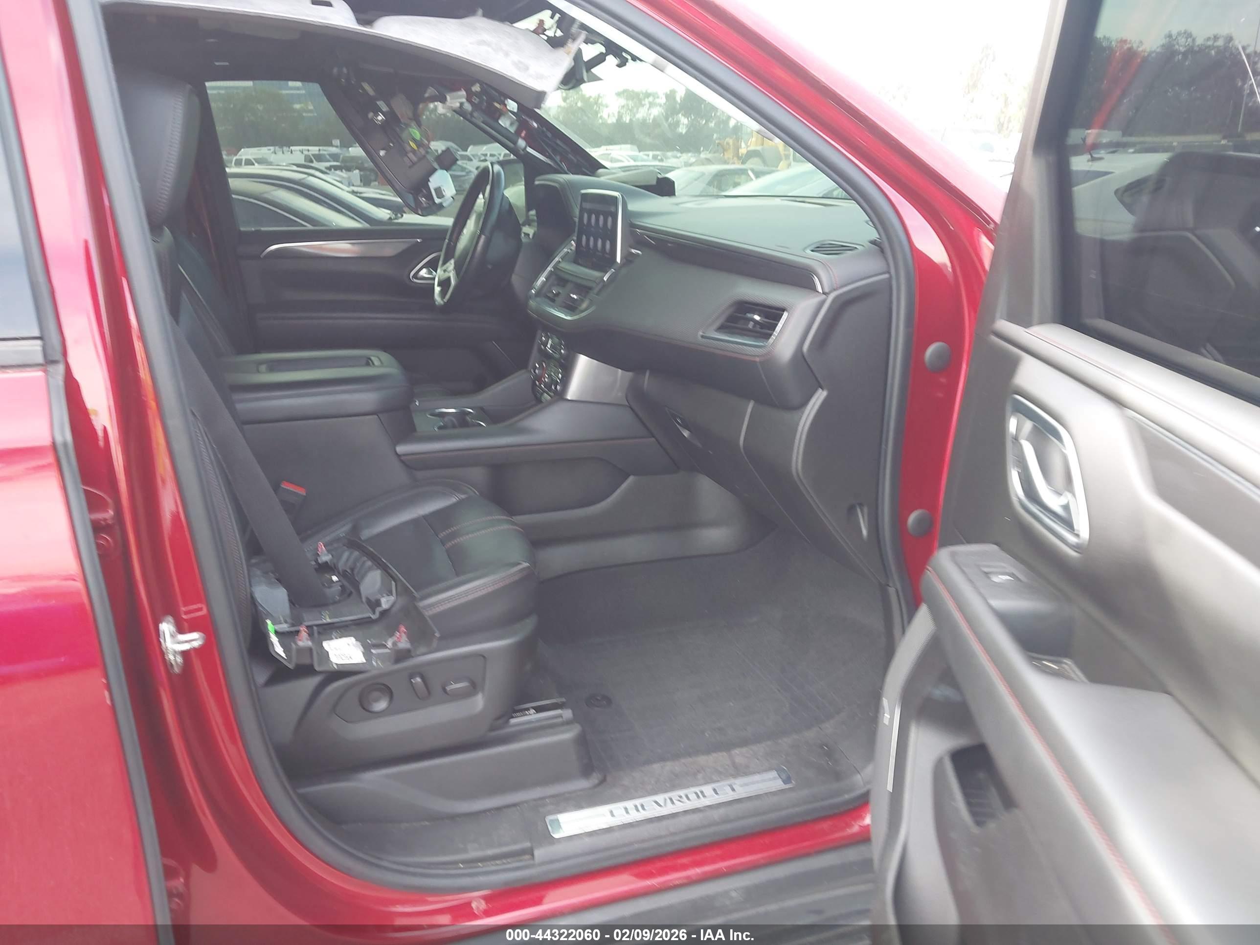 CHEVROLET TAHOE image 5