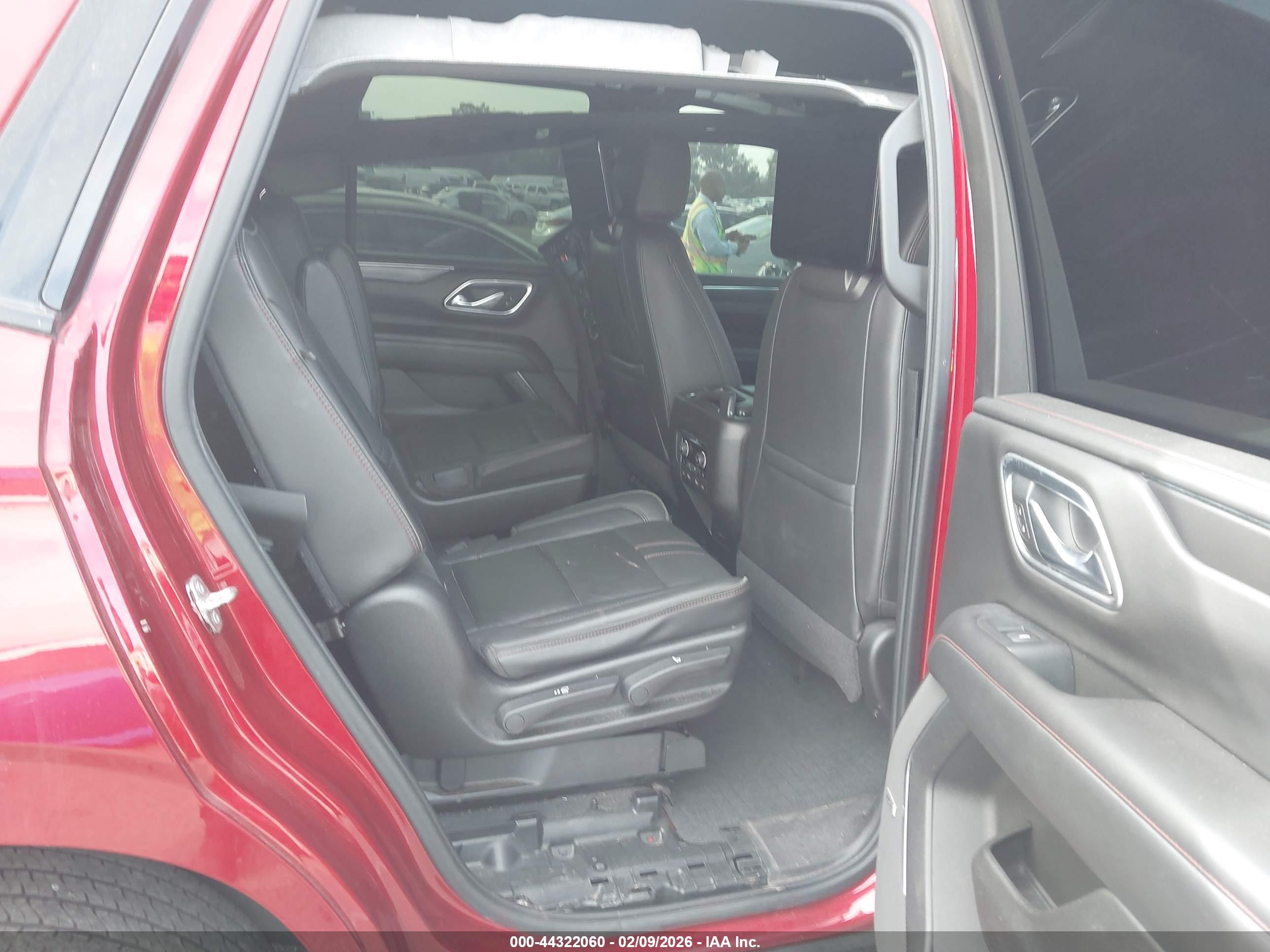 CHEVROLET TAHOE image 8