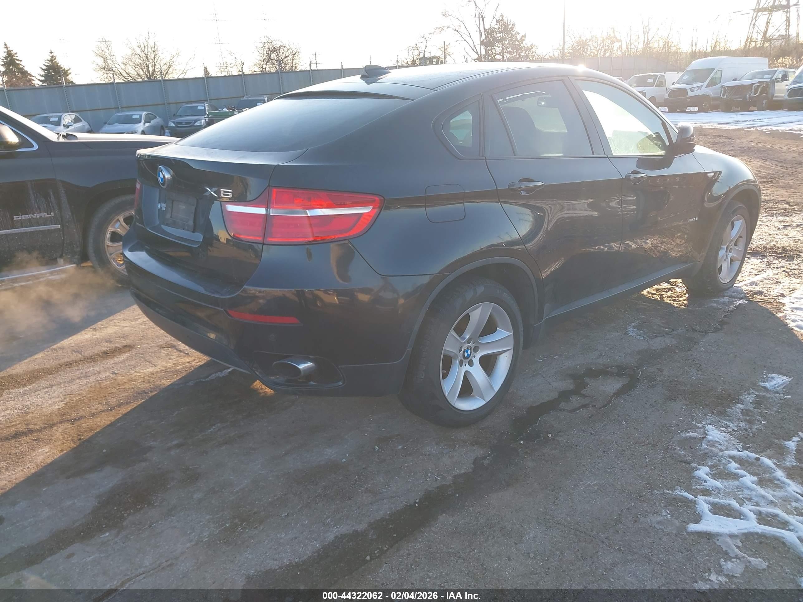 BMW X6 image 4