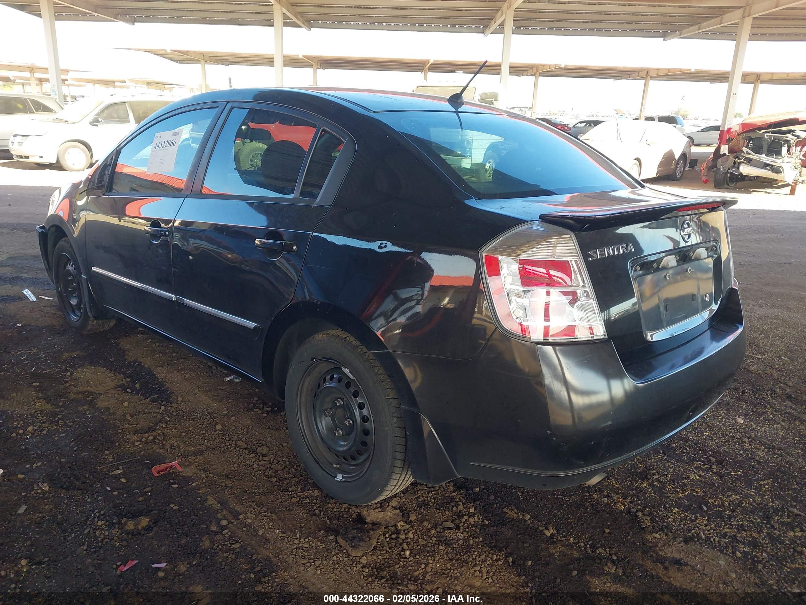 NISSAN SENTRA image 3