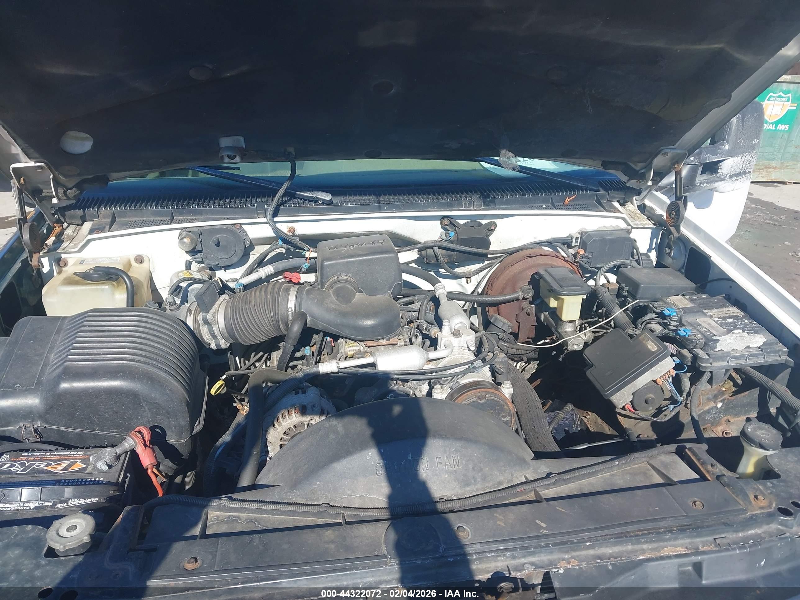 CHEVROLET TAHOE image 10