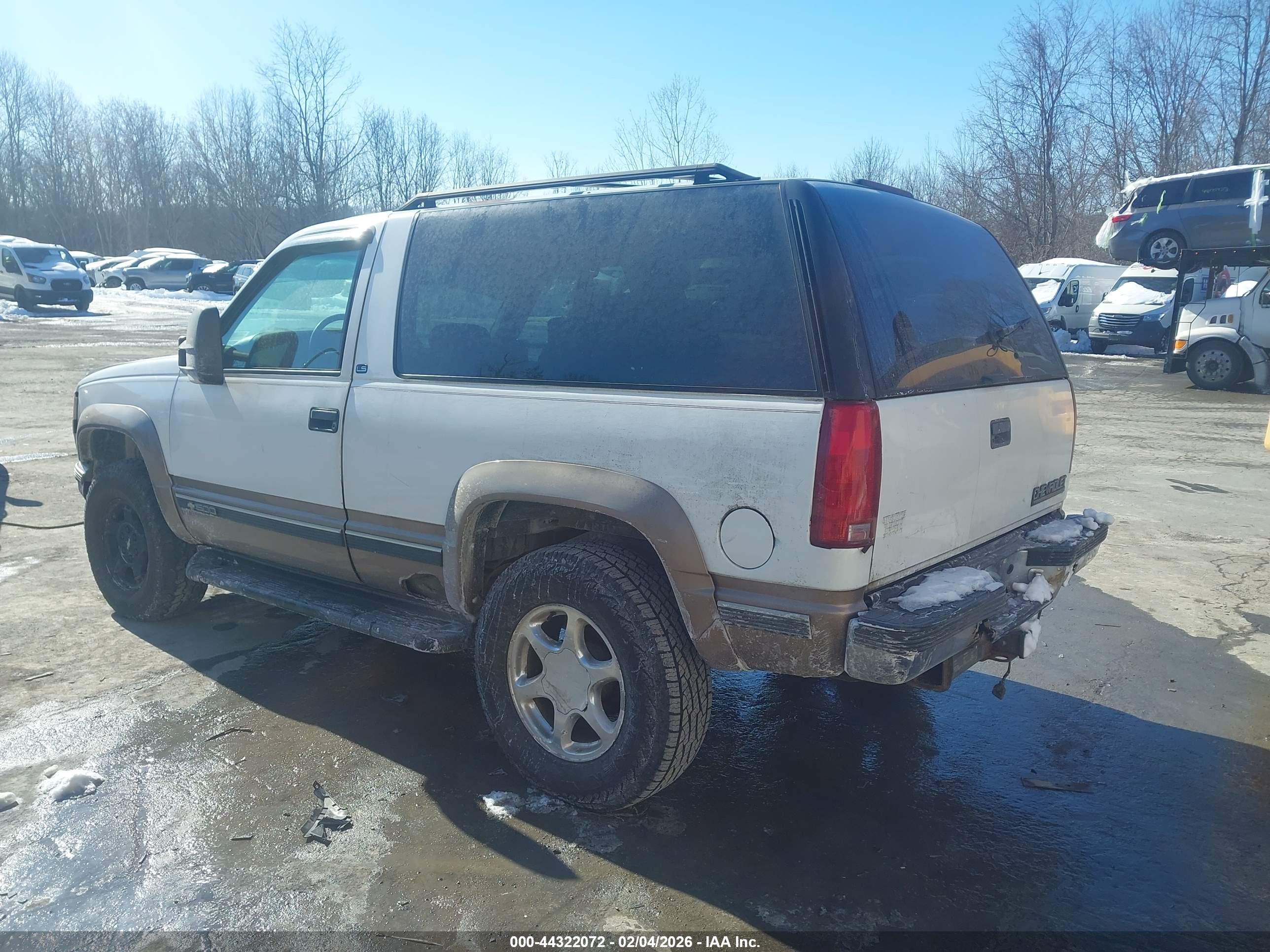 CHEVROLET TAHOE image 3