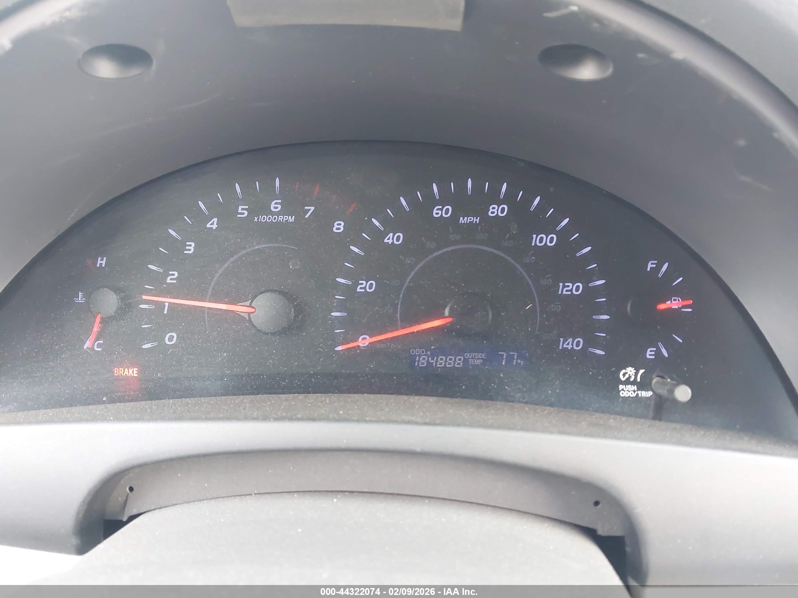 TOYOTA CAMRY image 7