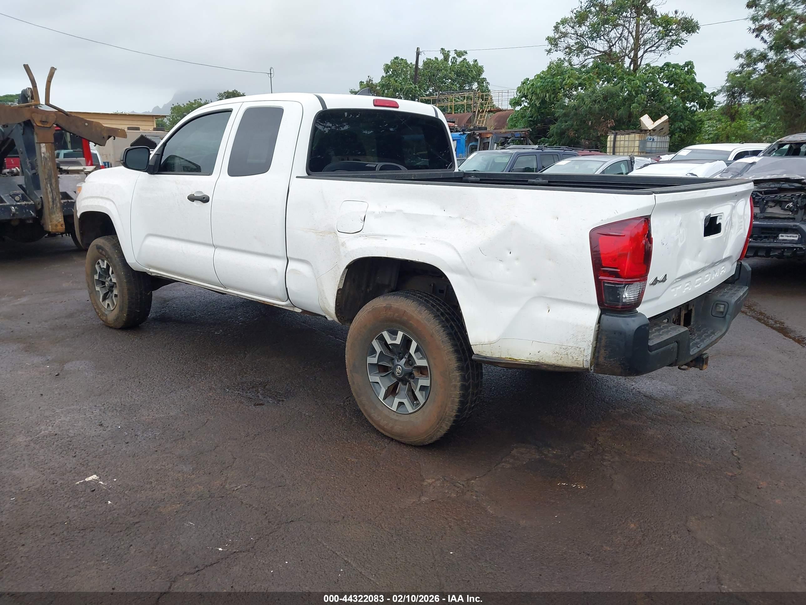 TOYOTA TACOMA image 3