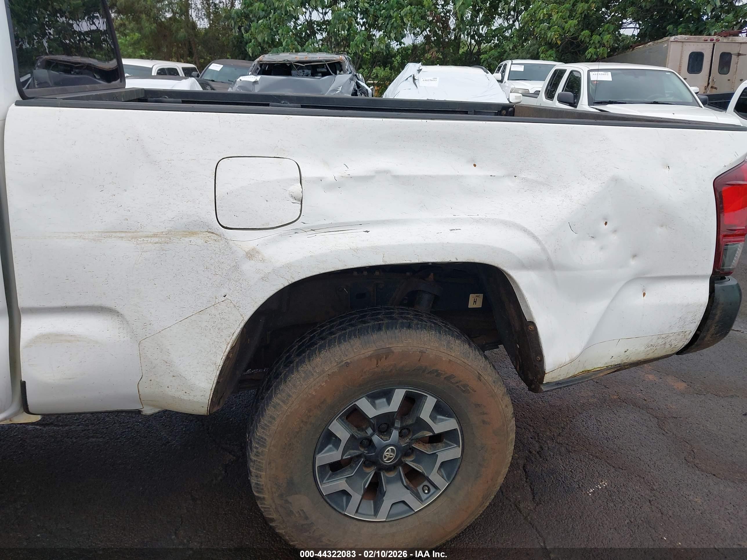 TOYOTA TACOMA image 6