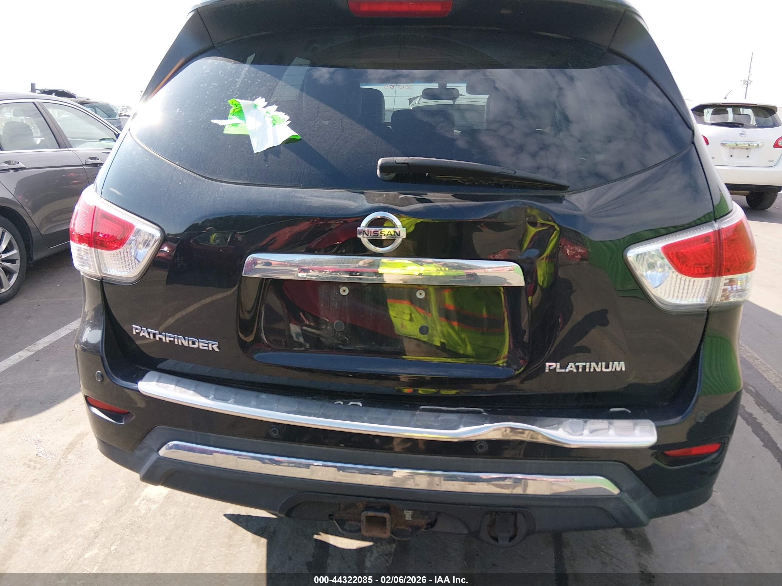 NISSAN PATHFINDER image 6