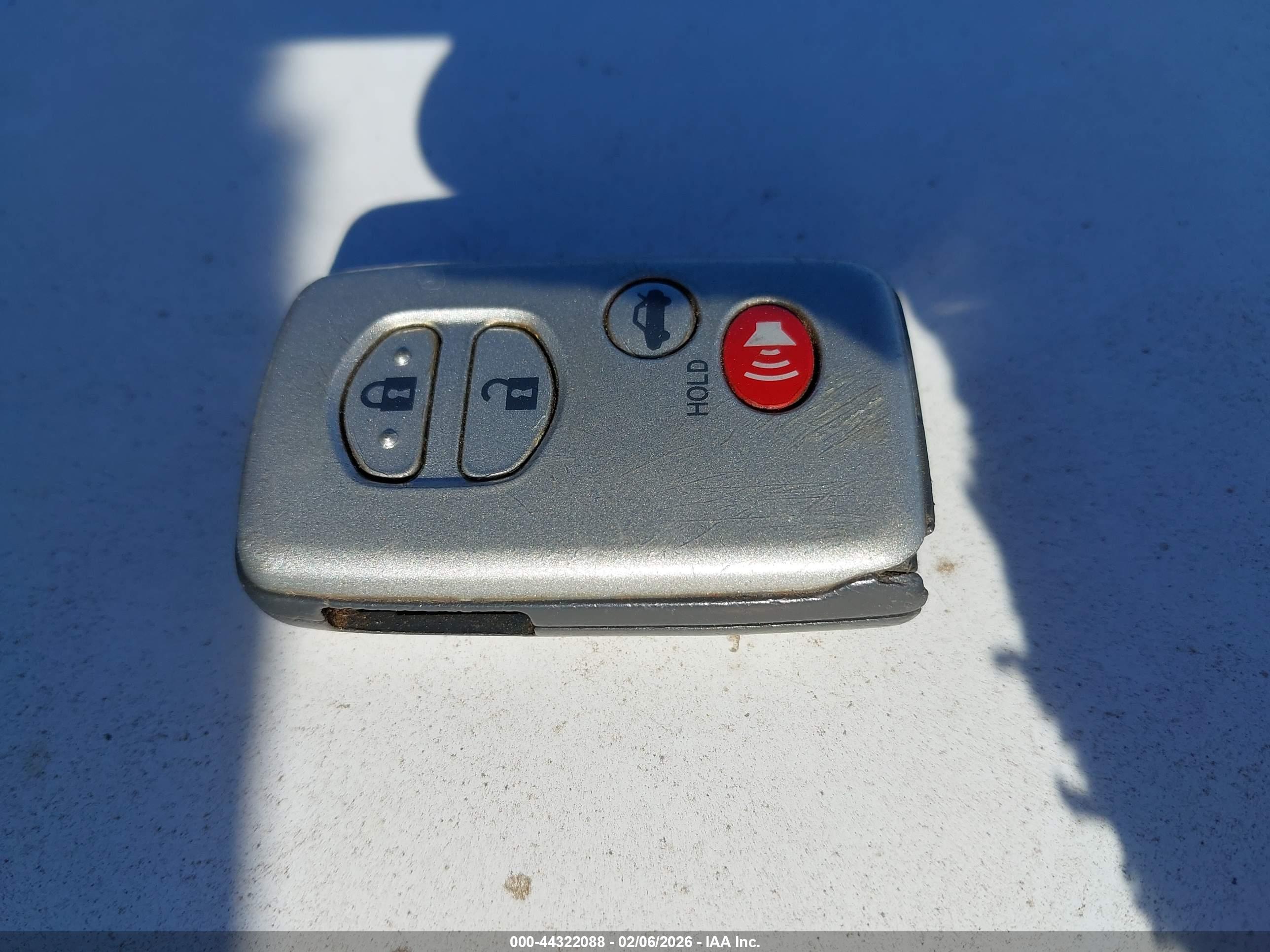 TOYOTA CAMRY image 11
