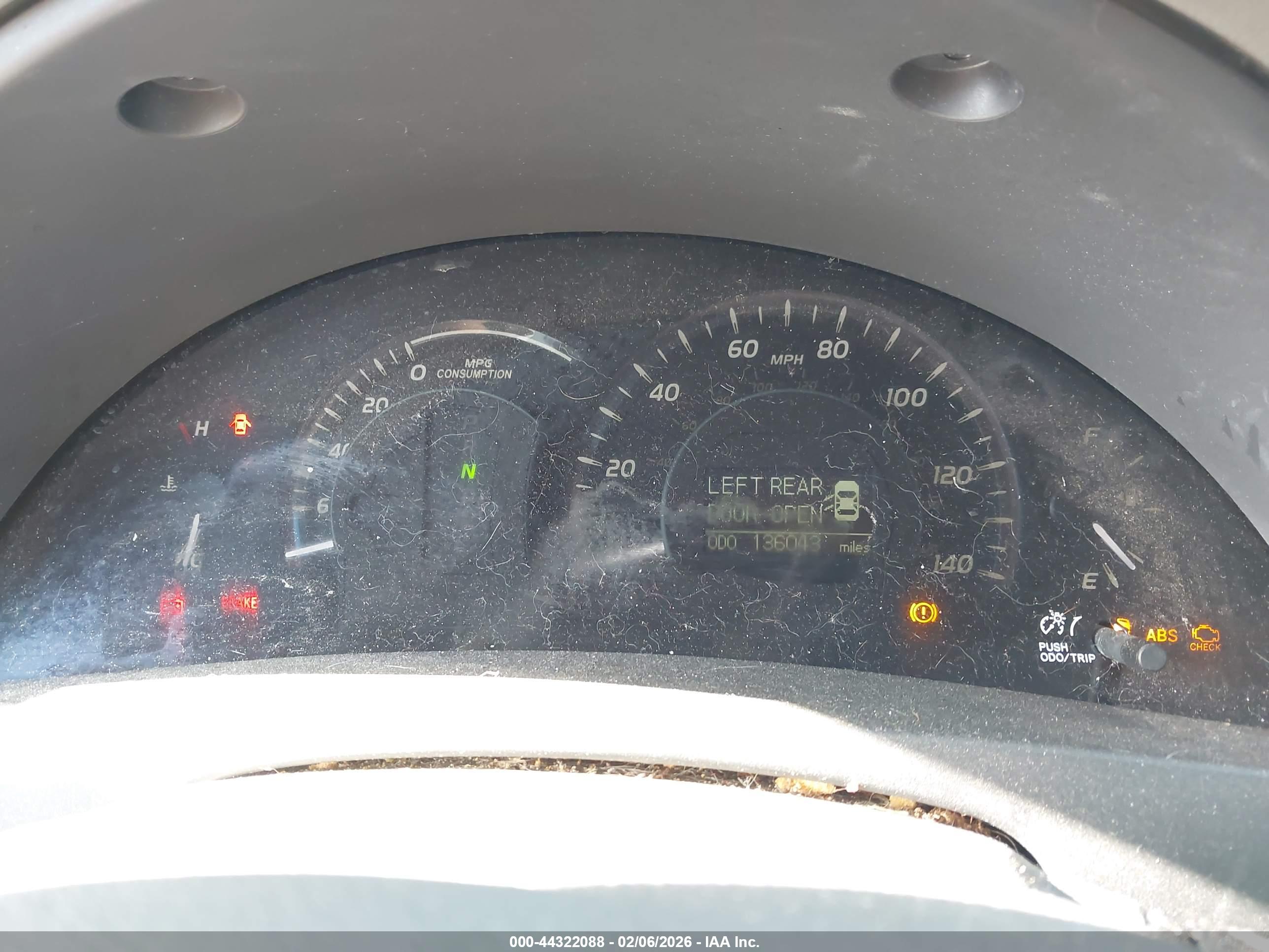 TOYOTA CAMRY image 7