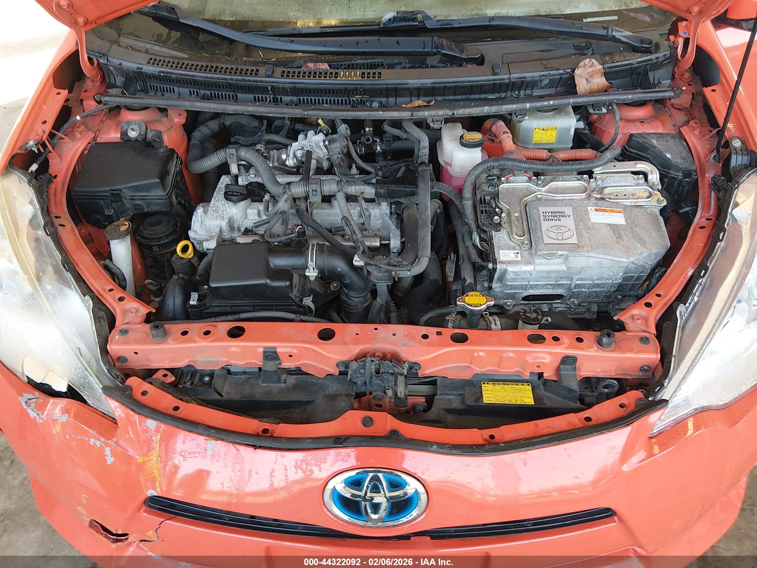 TOYOTA PRIUS image 10