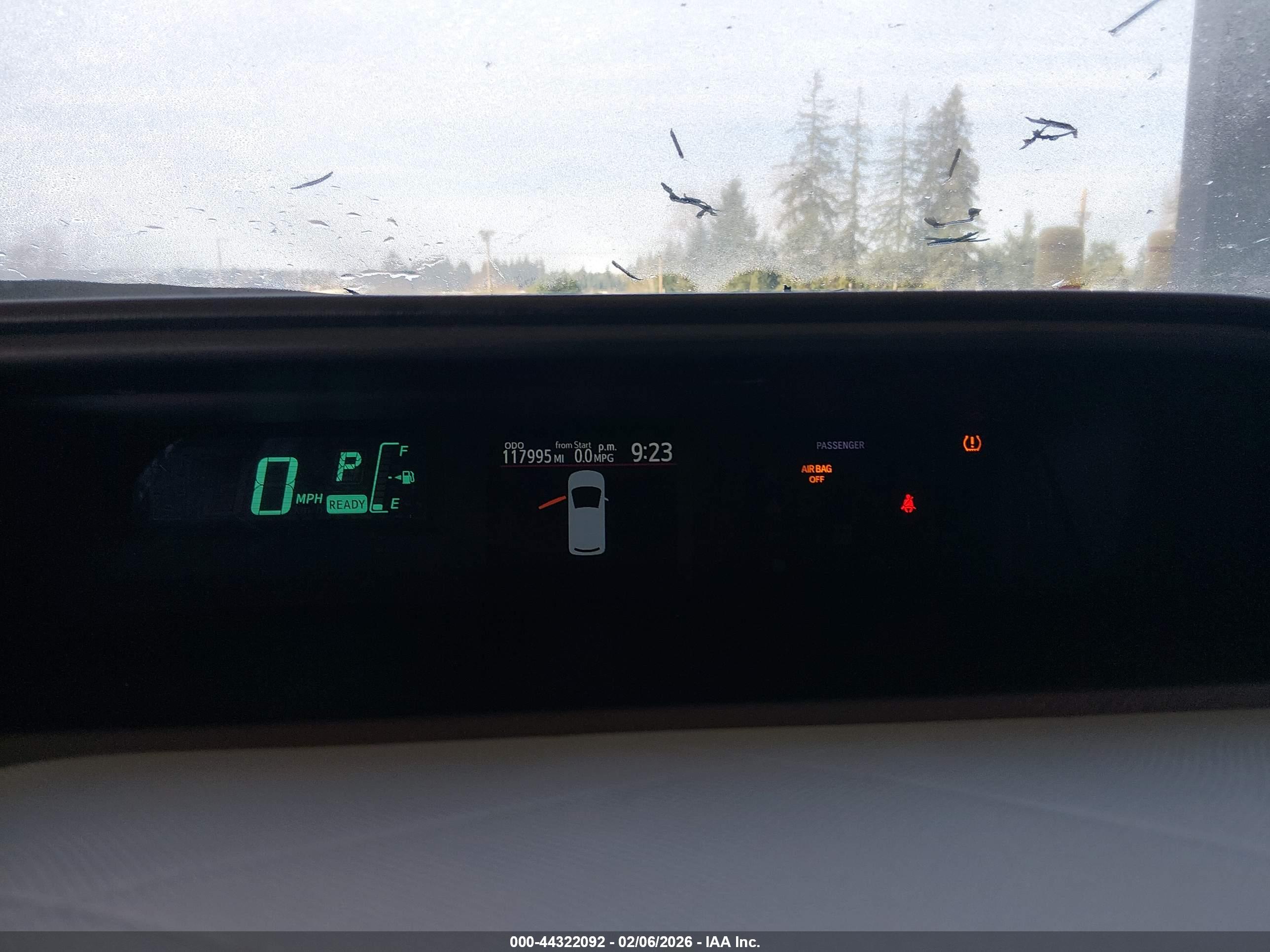 TOYOTA PRIUS image 7