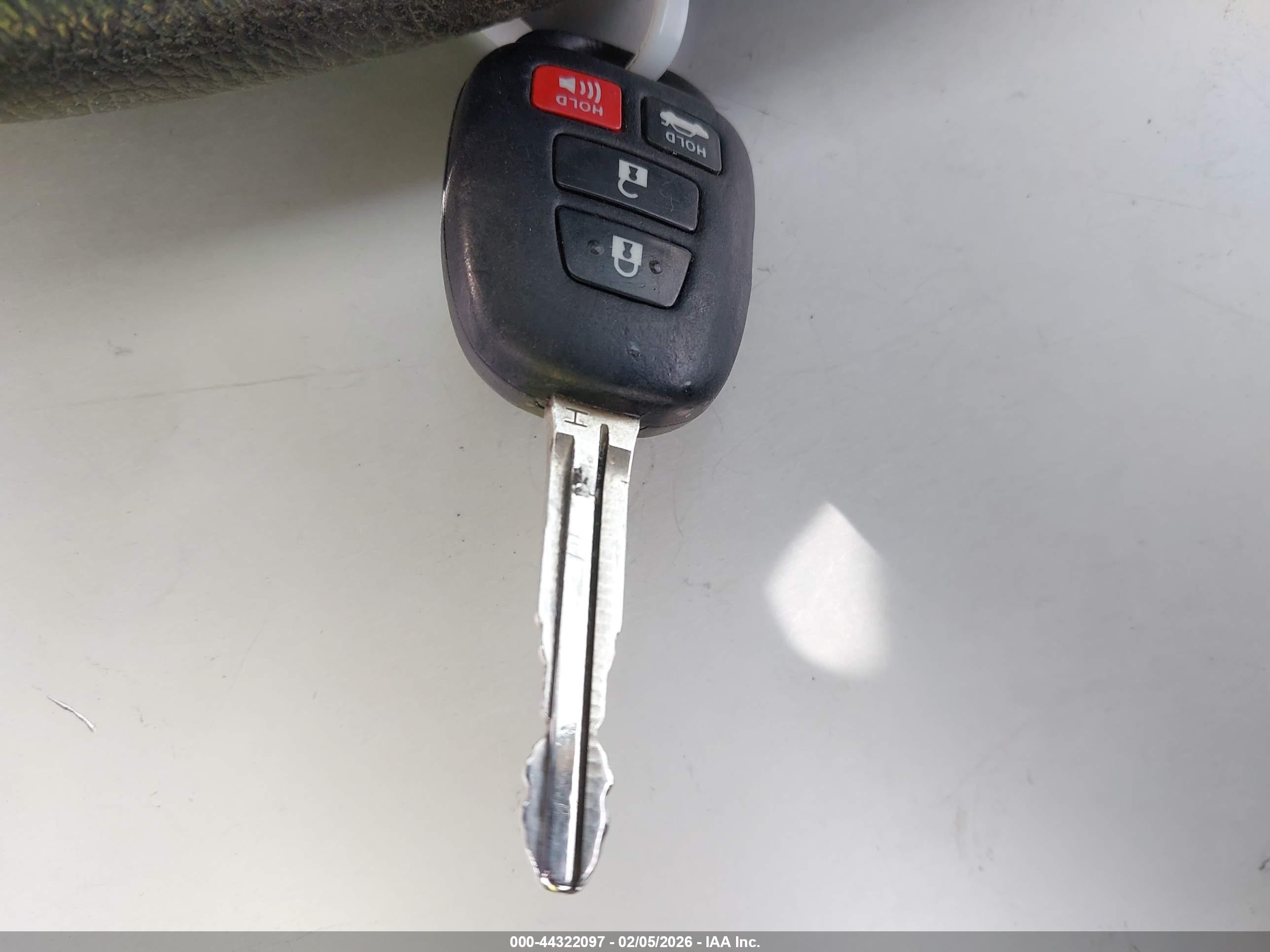 TOYOTA COROLLA image 11