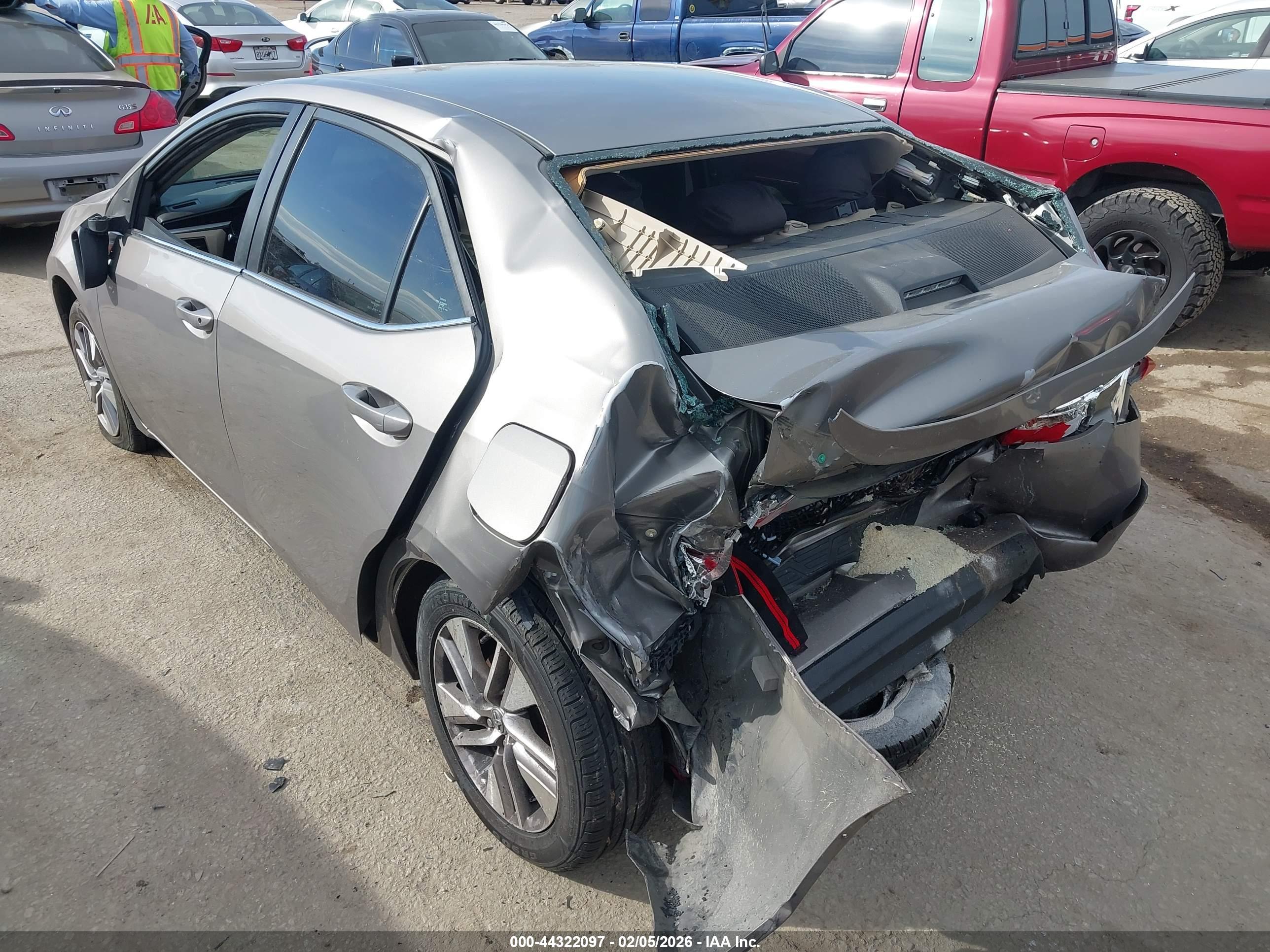 TOYOTA COROLLA image 3