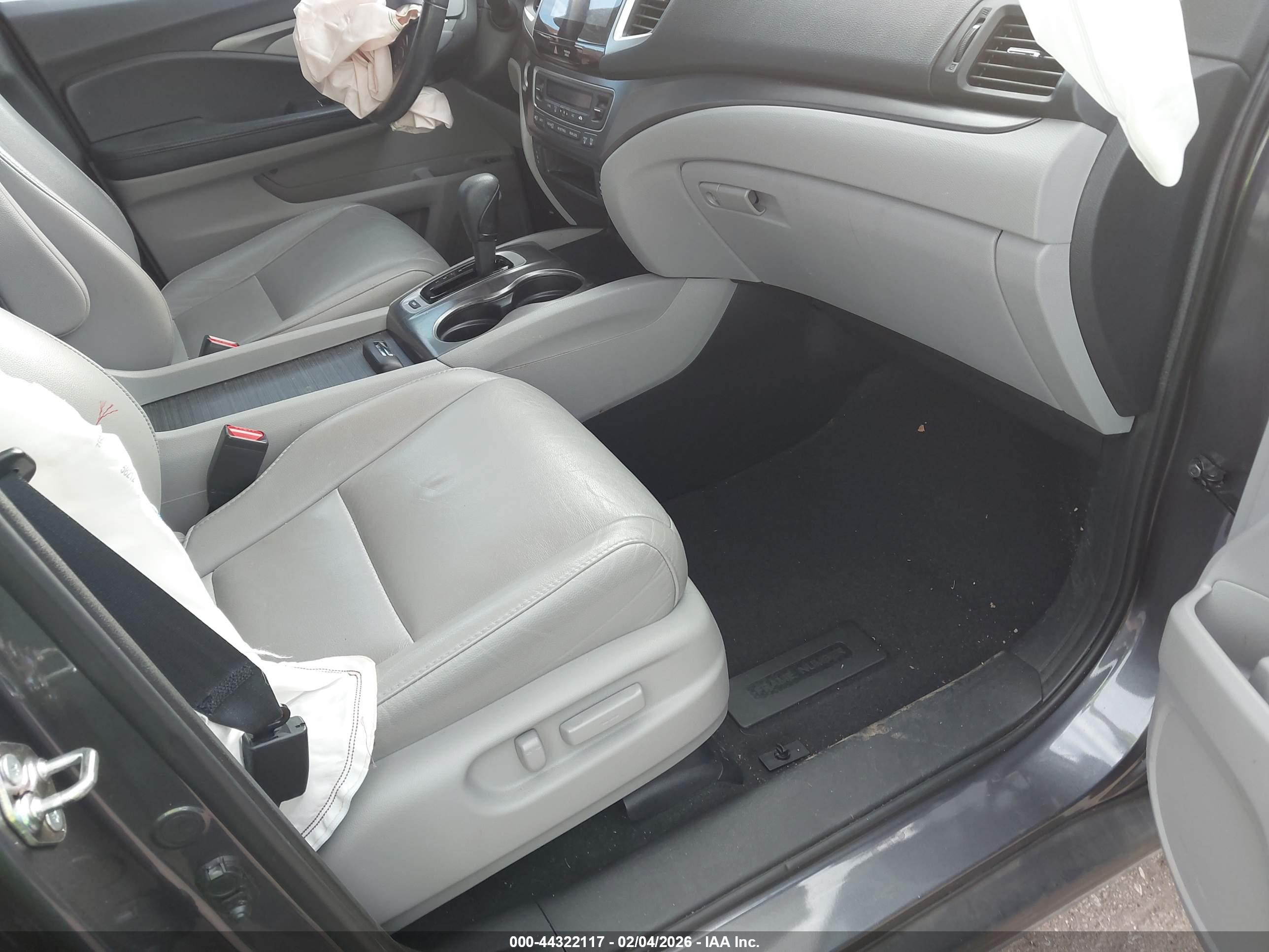 HONDA PILOT image 5