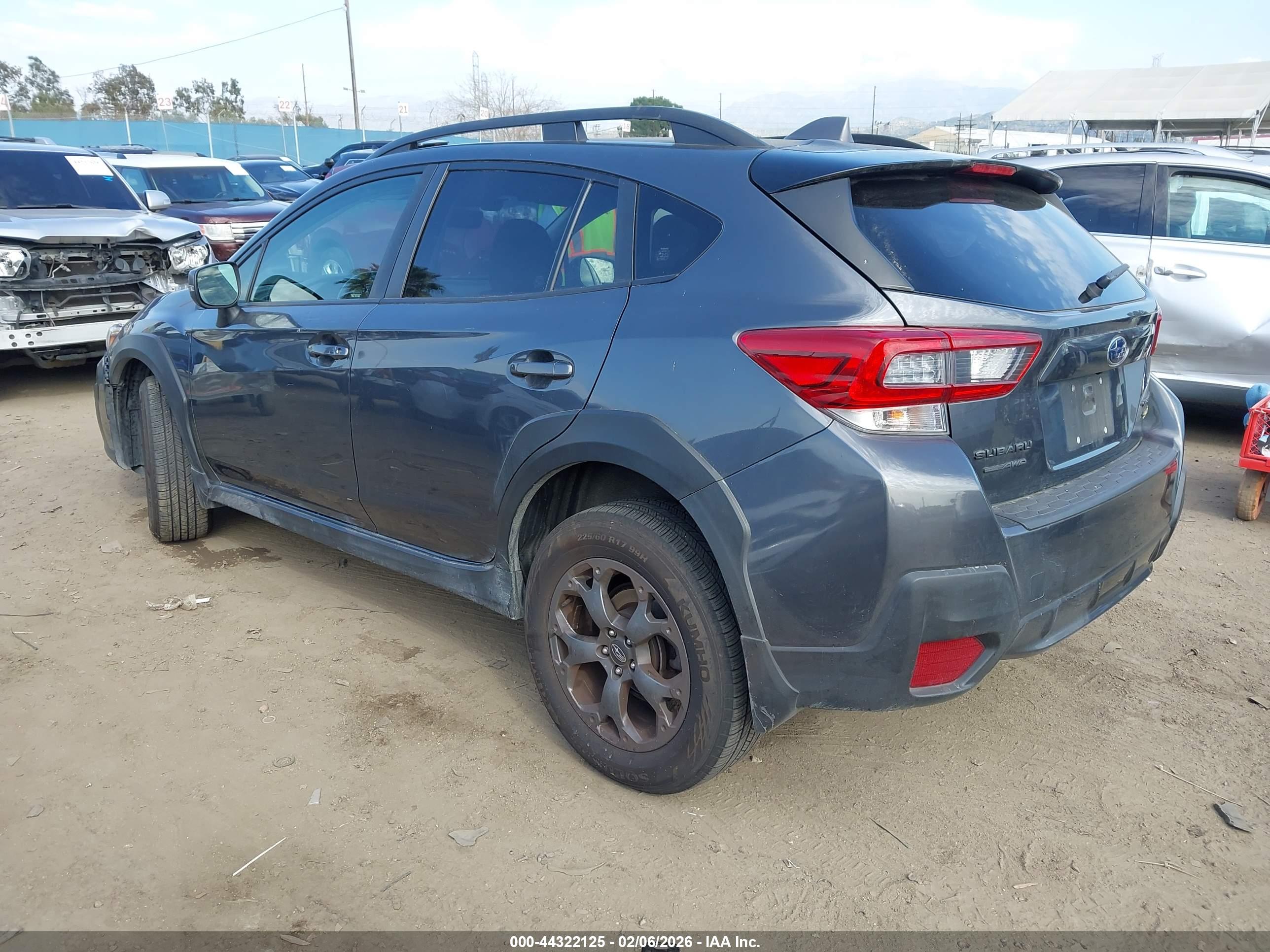 SUBARU CROSSTREK image 3