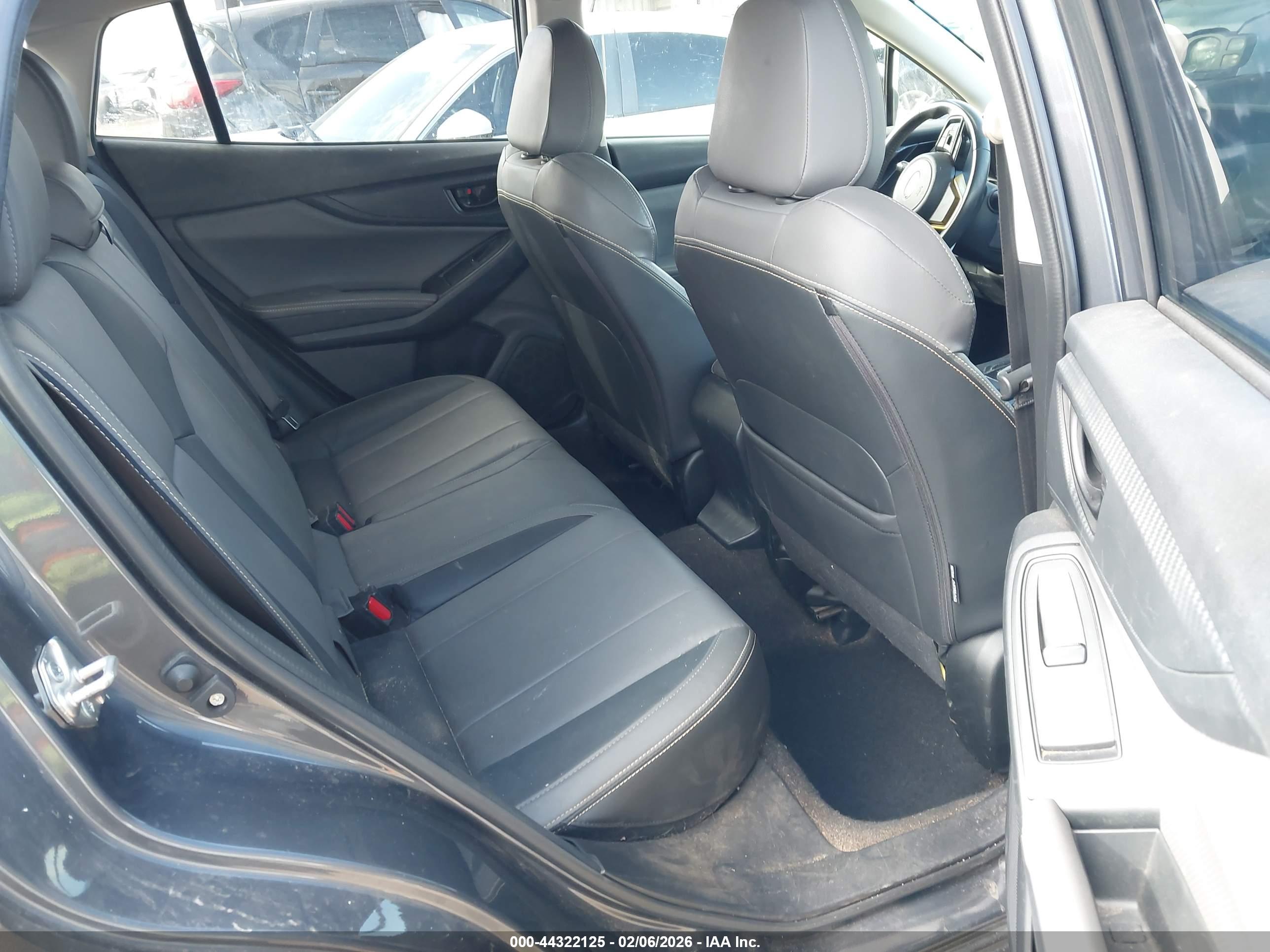 SUBARU CROSSTREK image 8