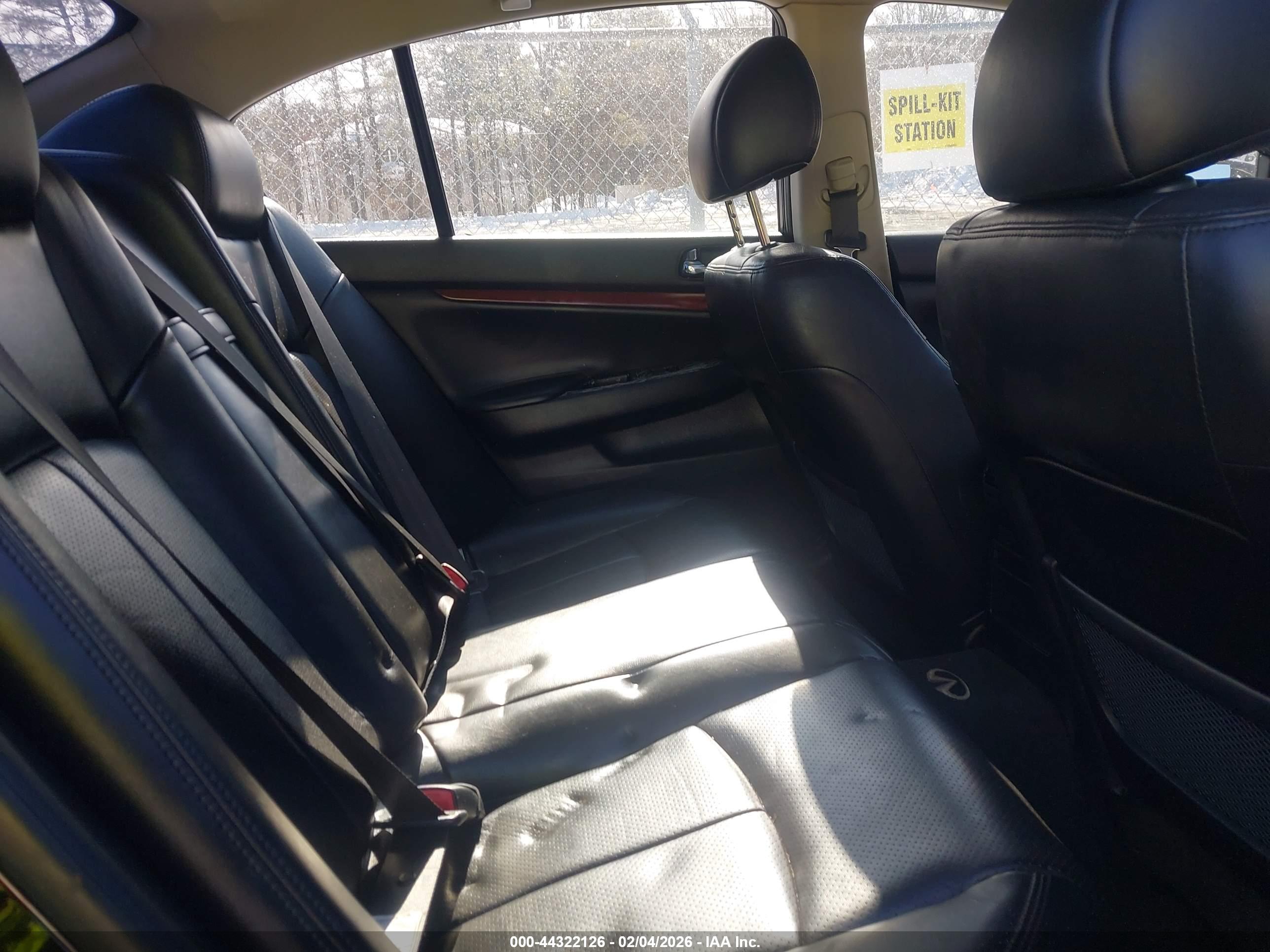 INFINITI G35X image 8