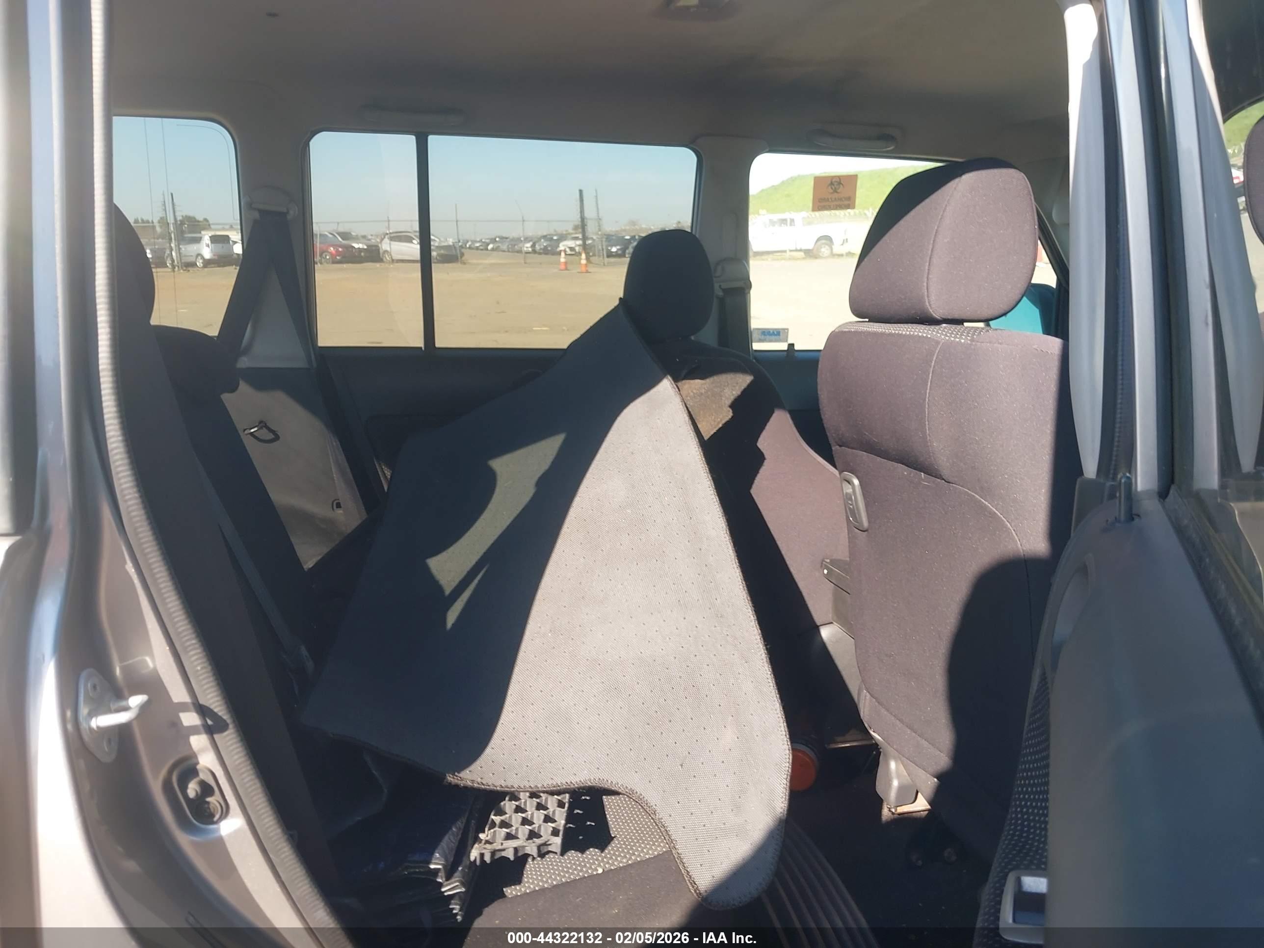 SCION XB image 8