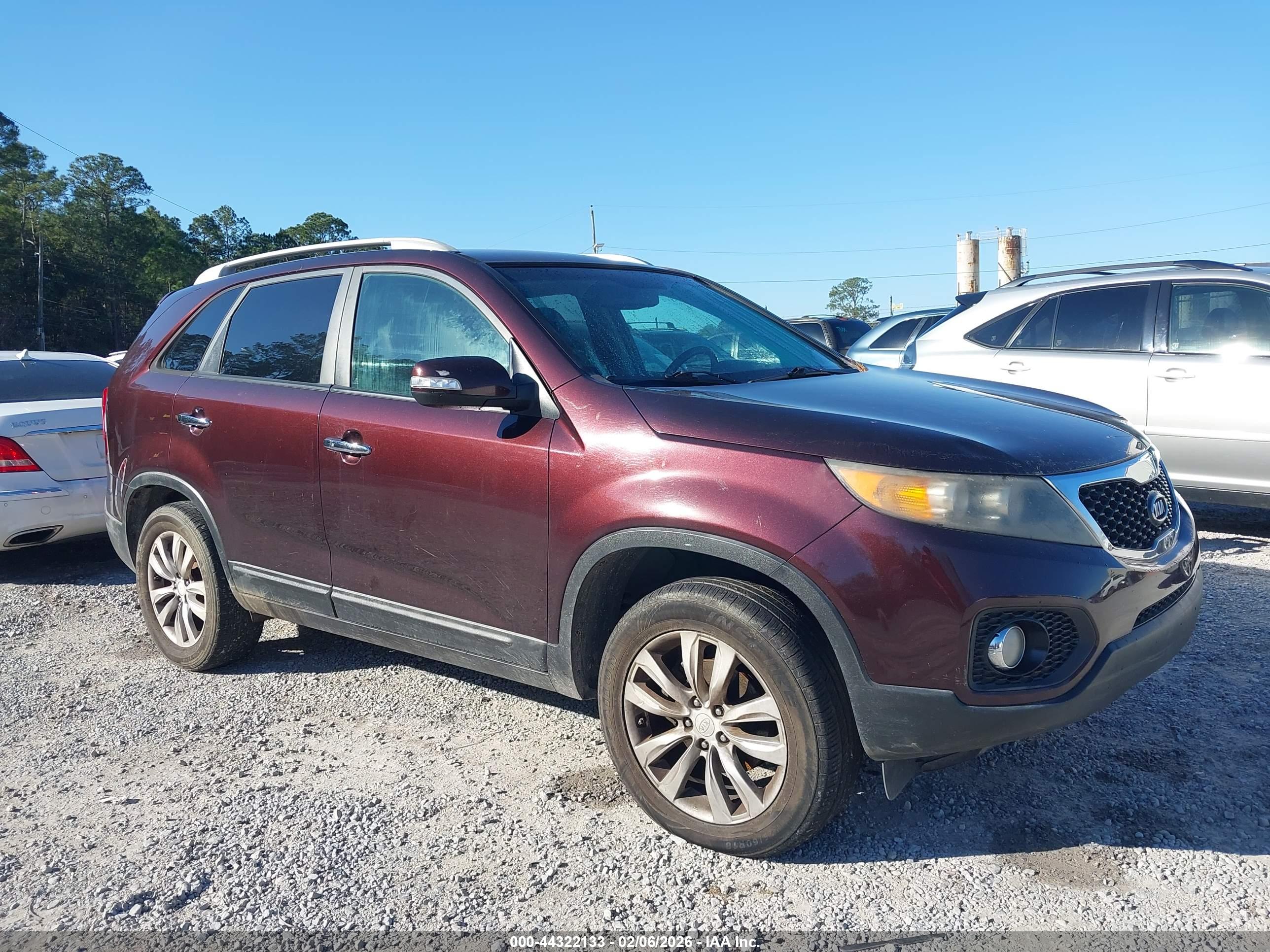 KIA SORENTO image 6