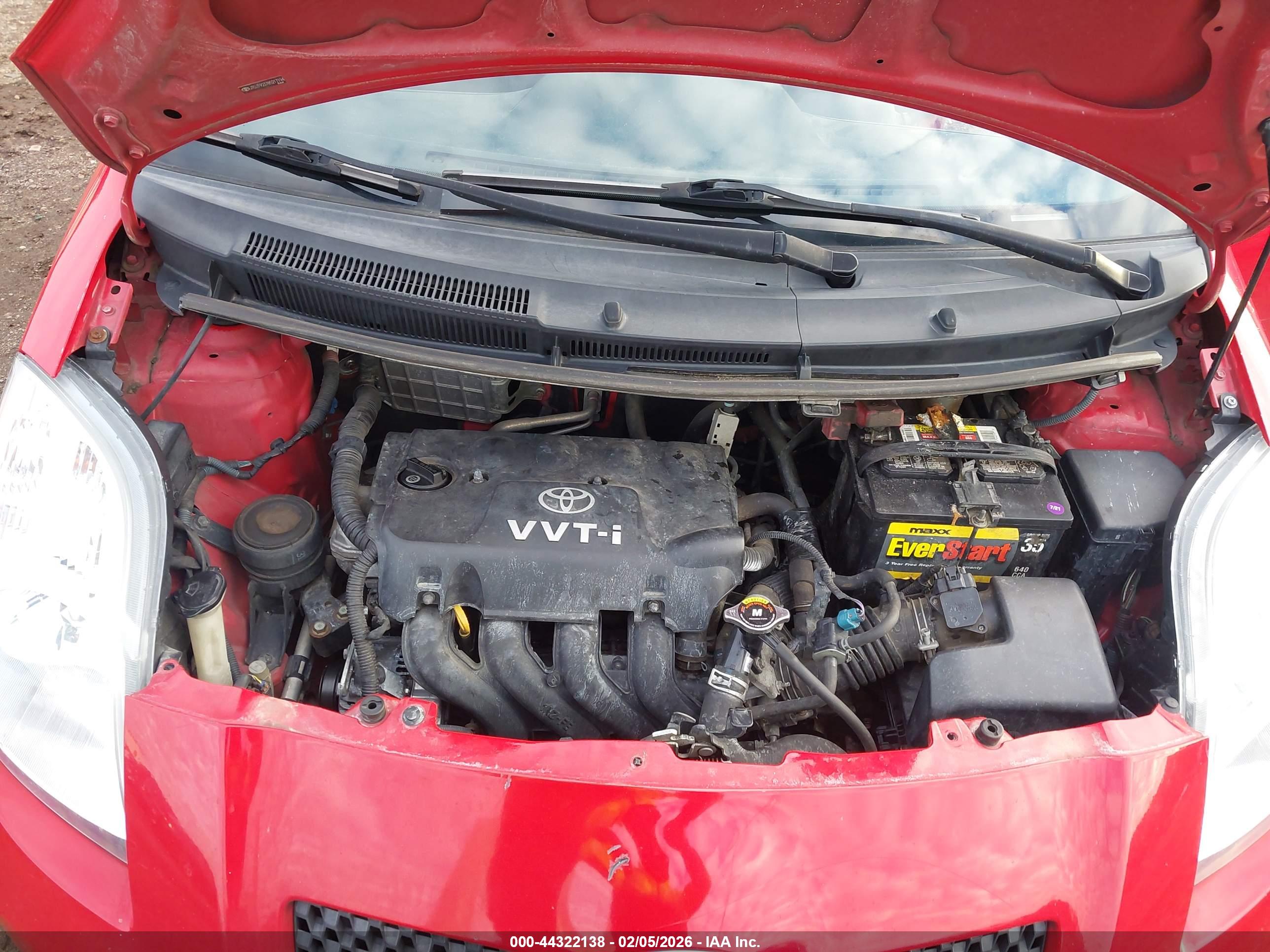 TOYOTA YARIS image 10