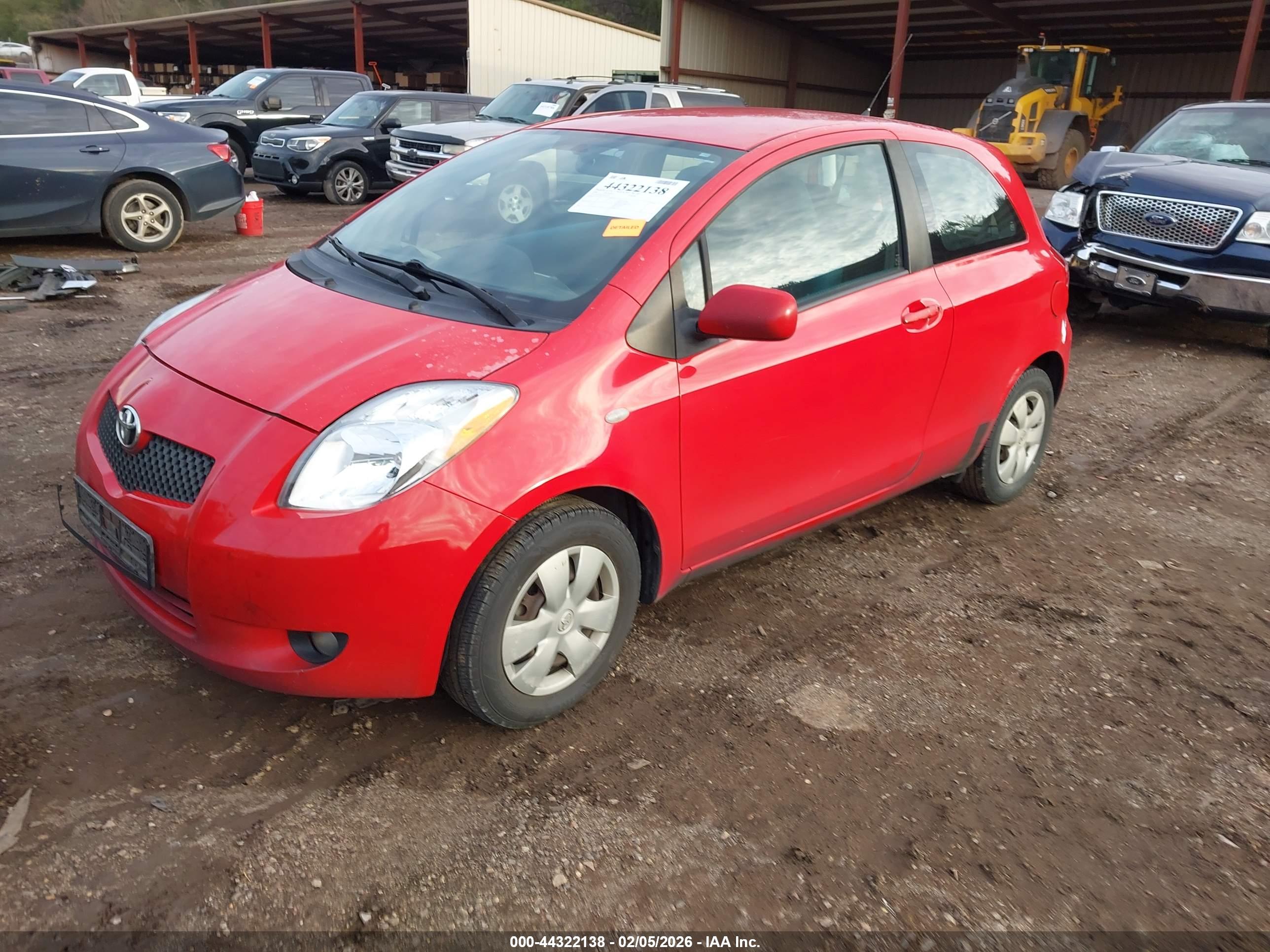 TOYOTA YARIS image 2