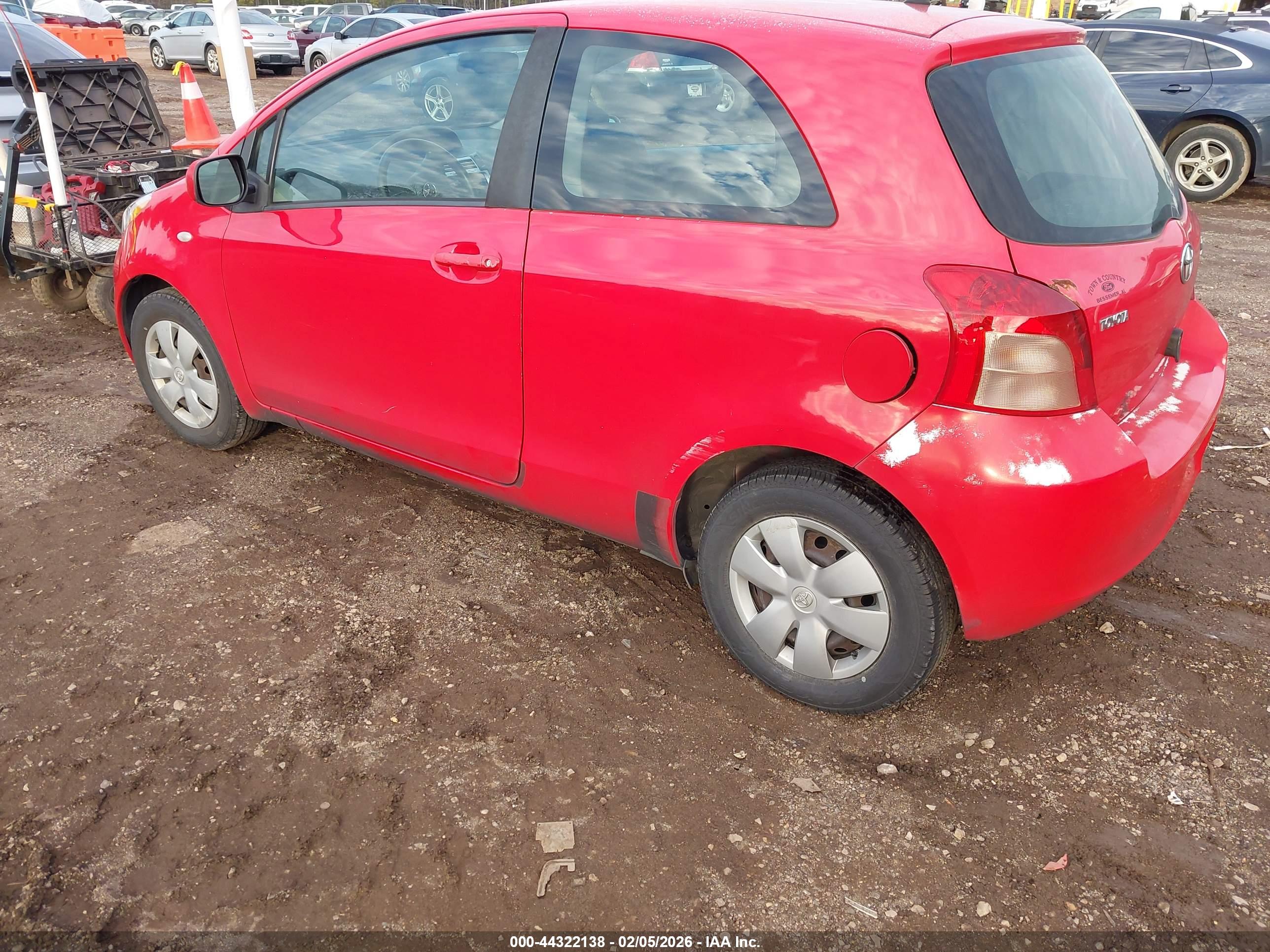TOYOTA YARIS image 3