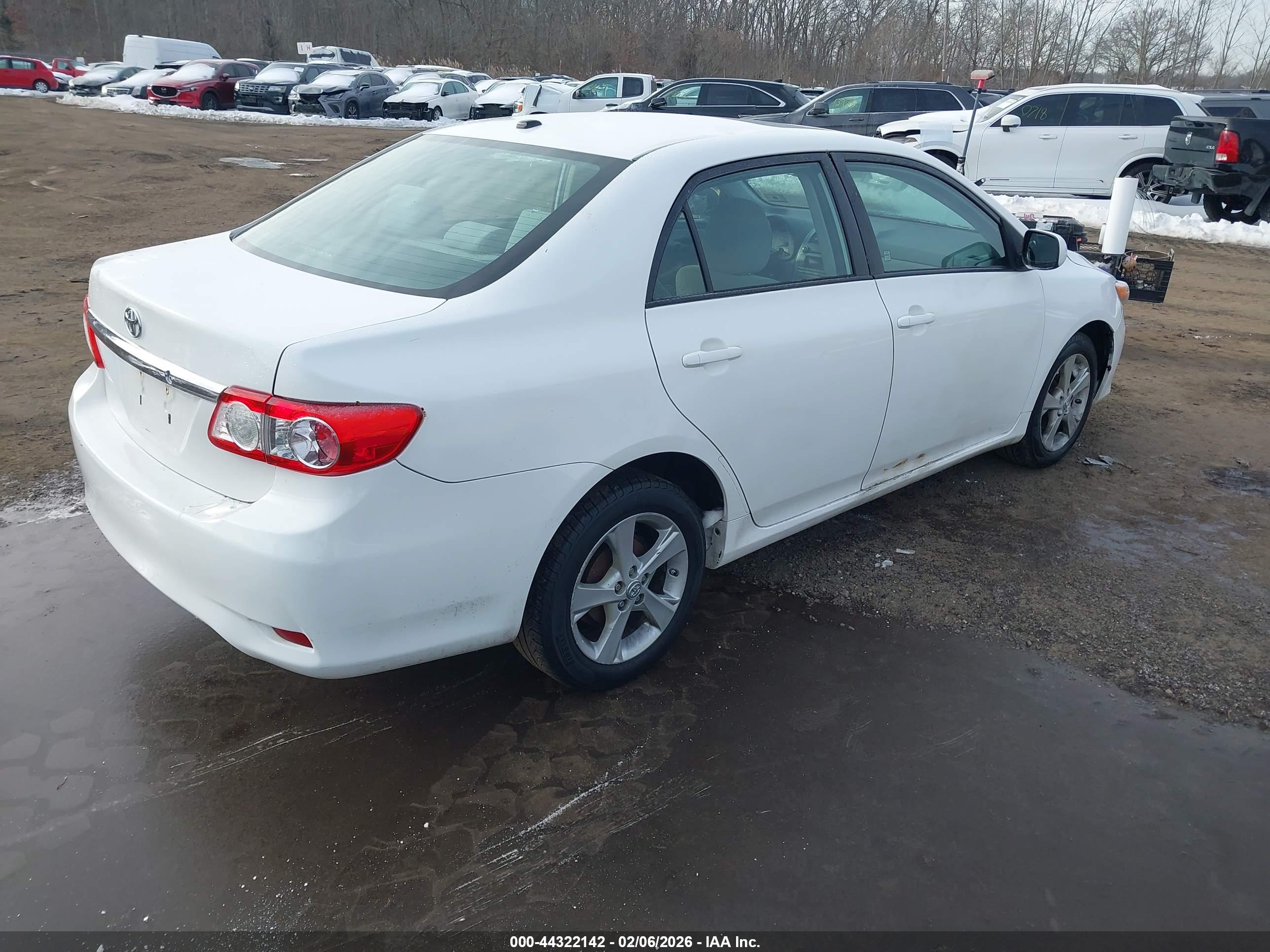TOYOTA COROLLA image 4
