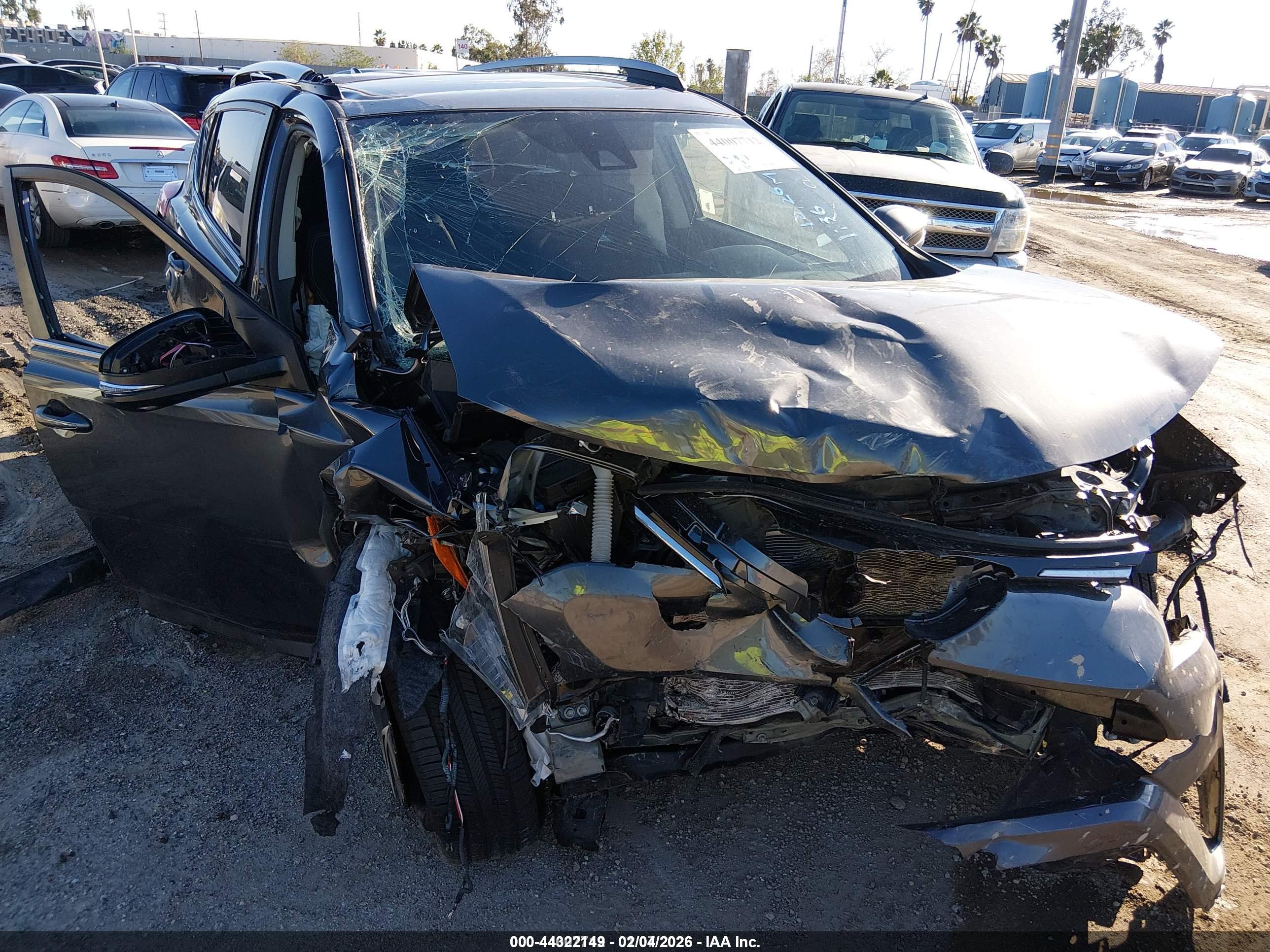 TOYOTA RAV4 image 6