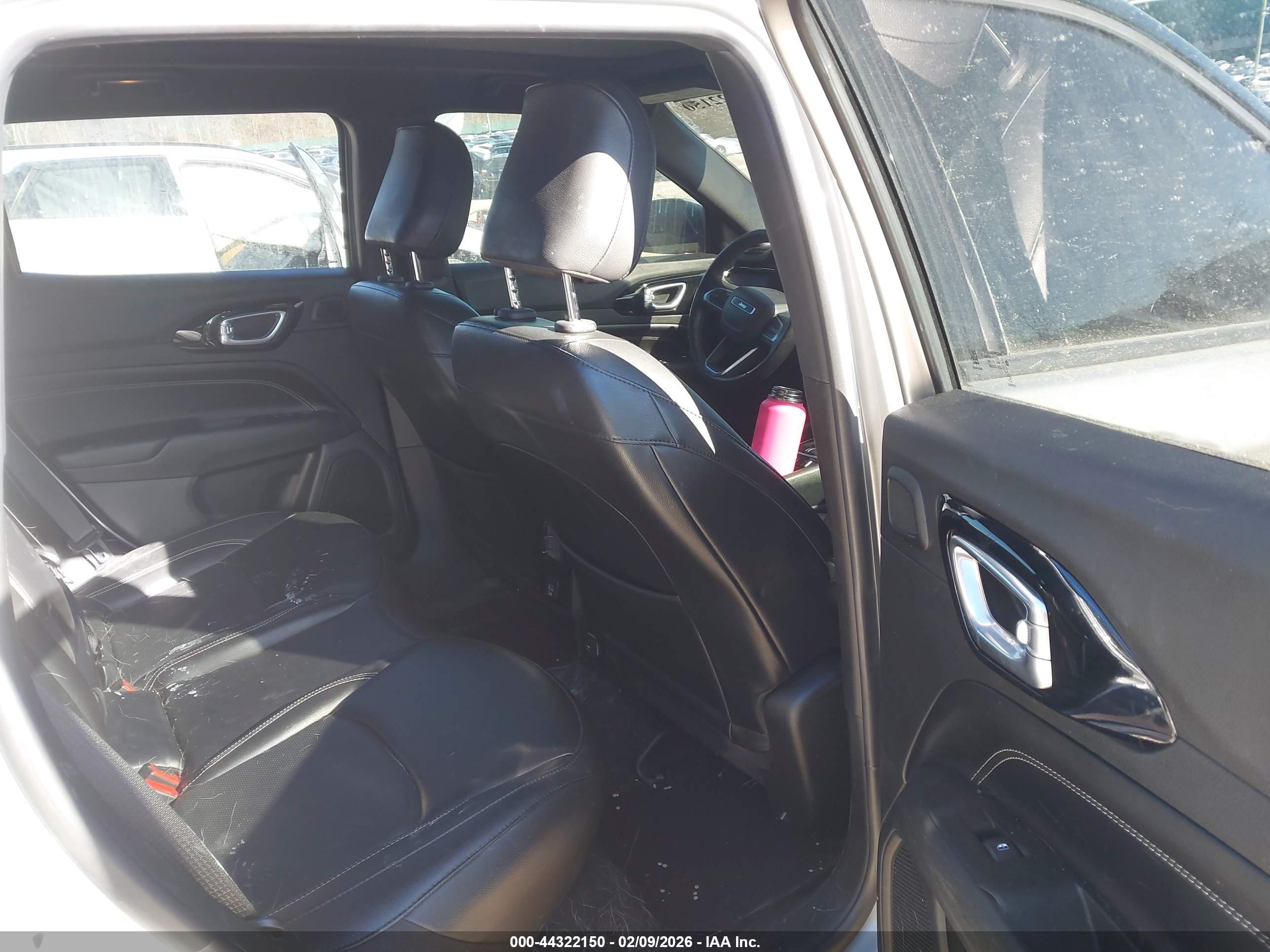 JEEP COMPASS image 8