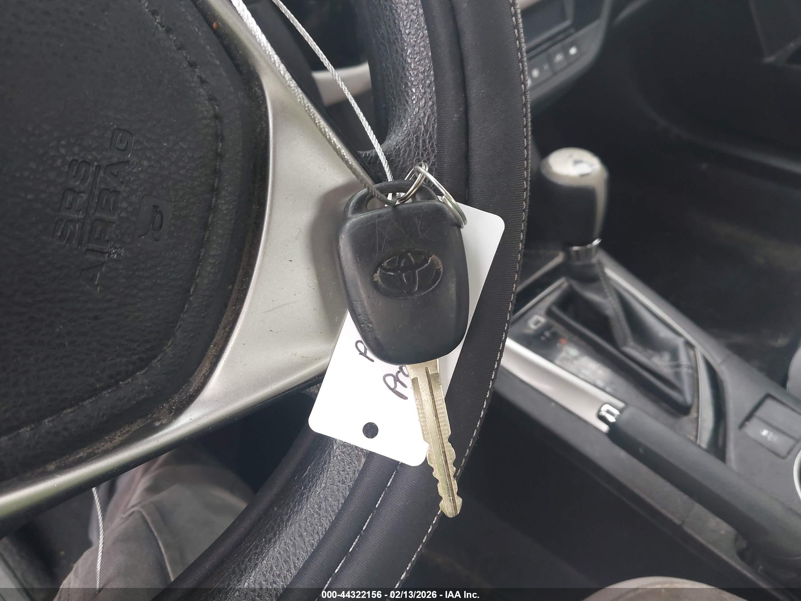 TOYOTA COROLLA image 11