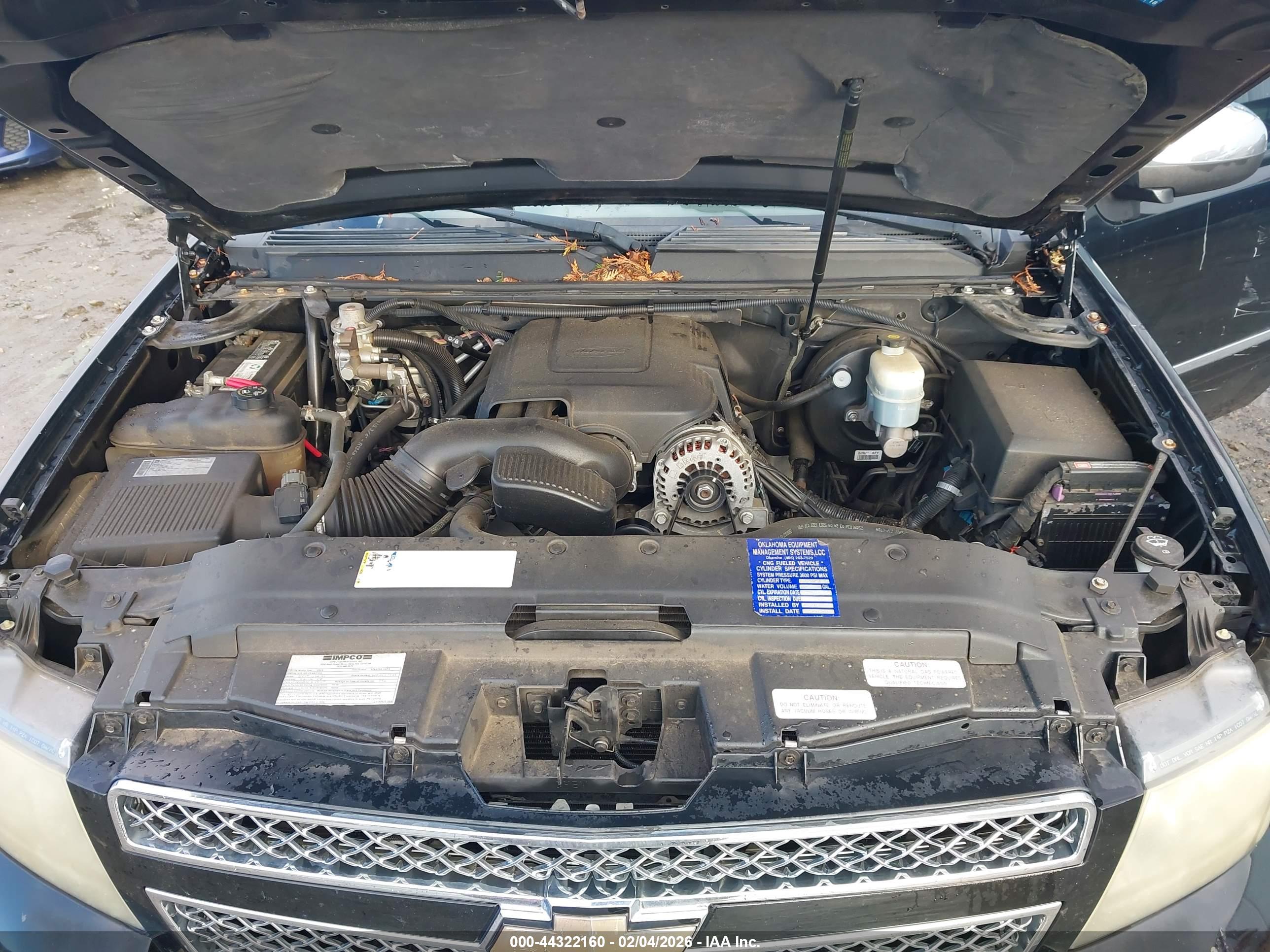 CHEVROLET TAHOE image 10