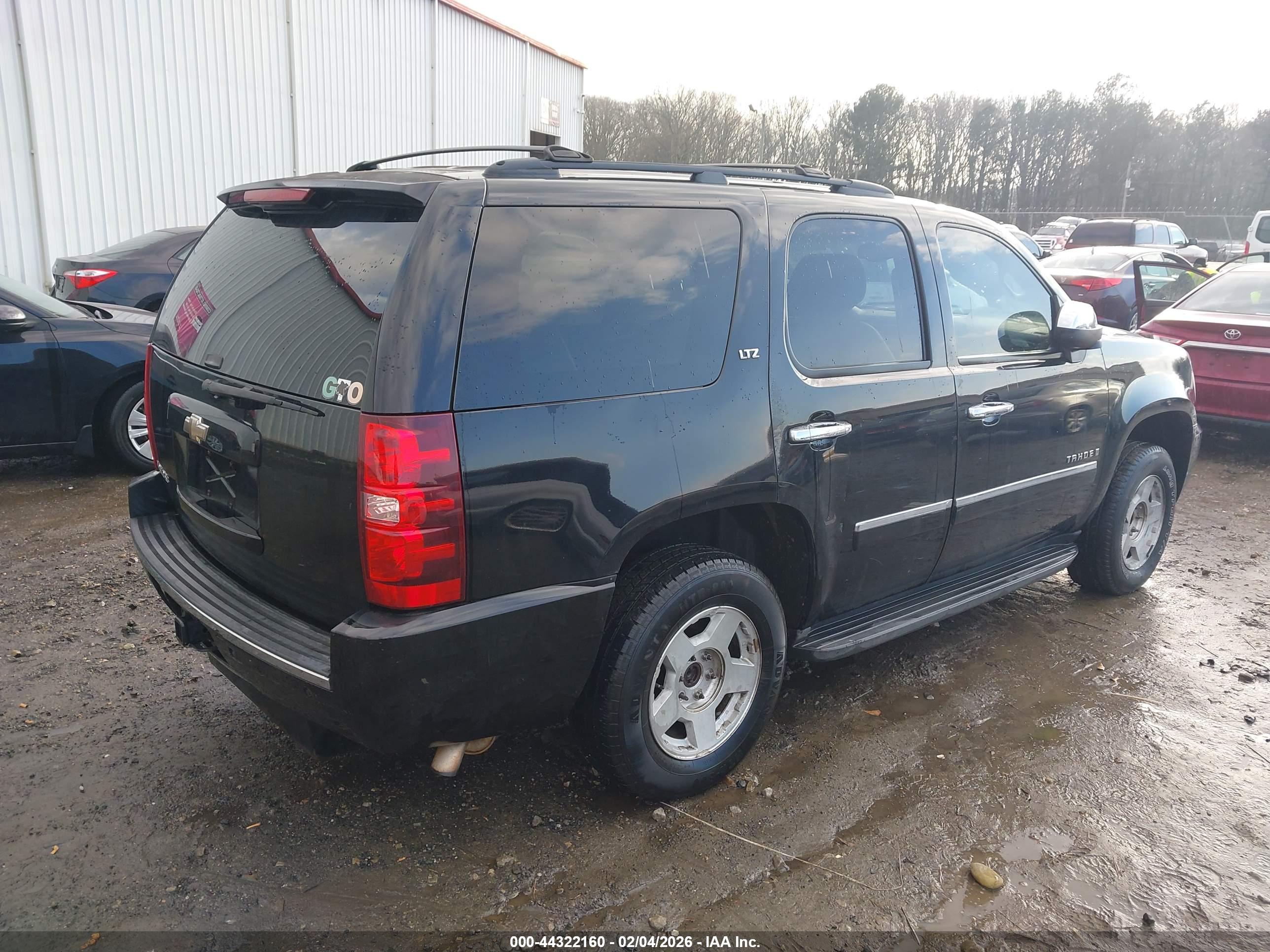 CHEVROLET TAHOE image 4