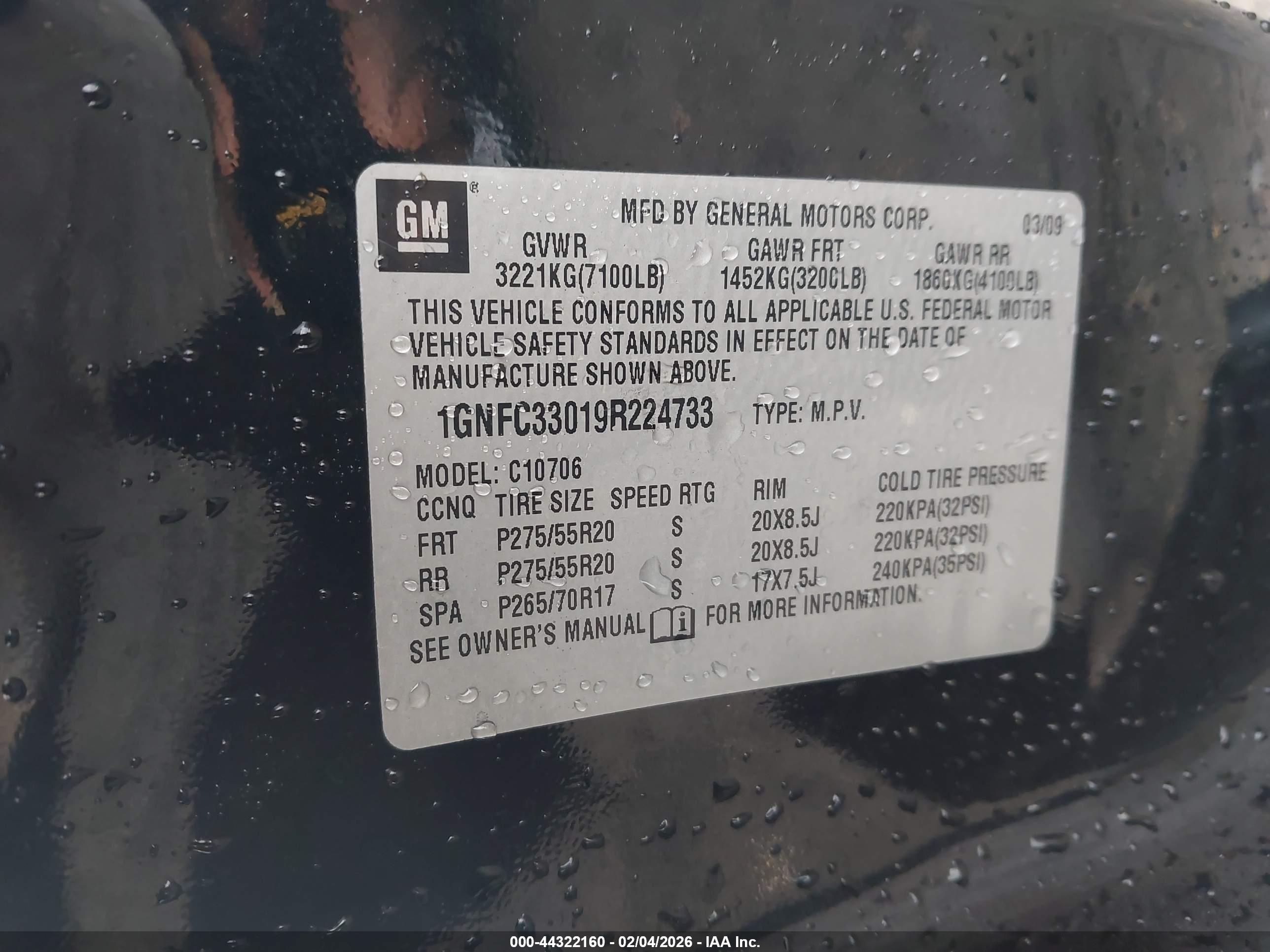 CHEVROLET TAHOE image 9