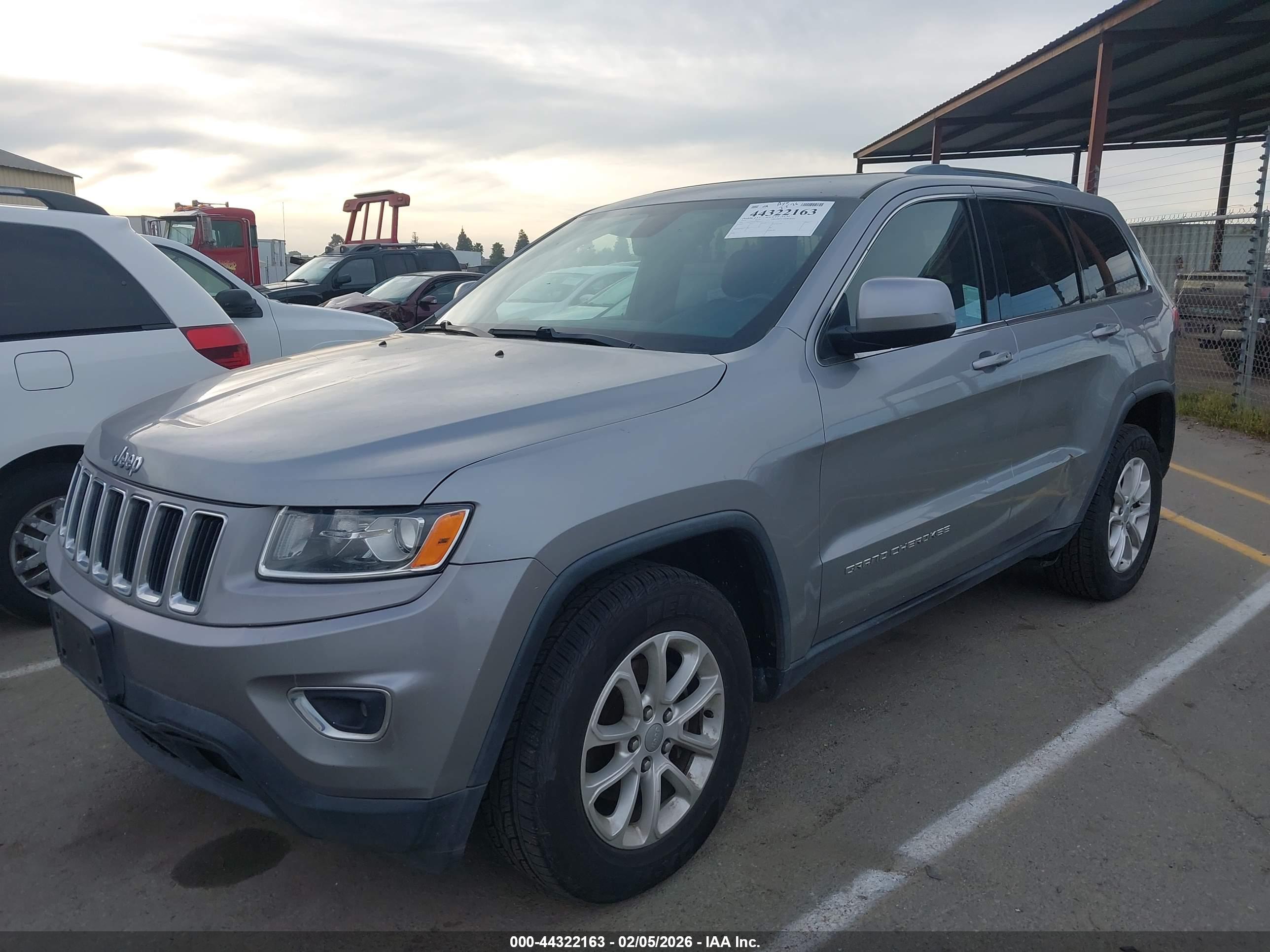 JEEP GRAND image 2
