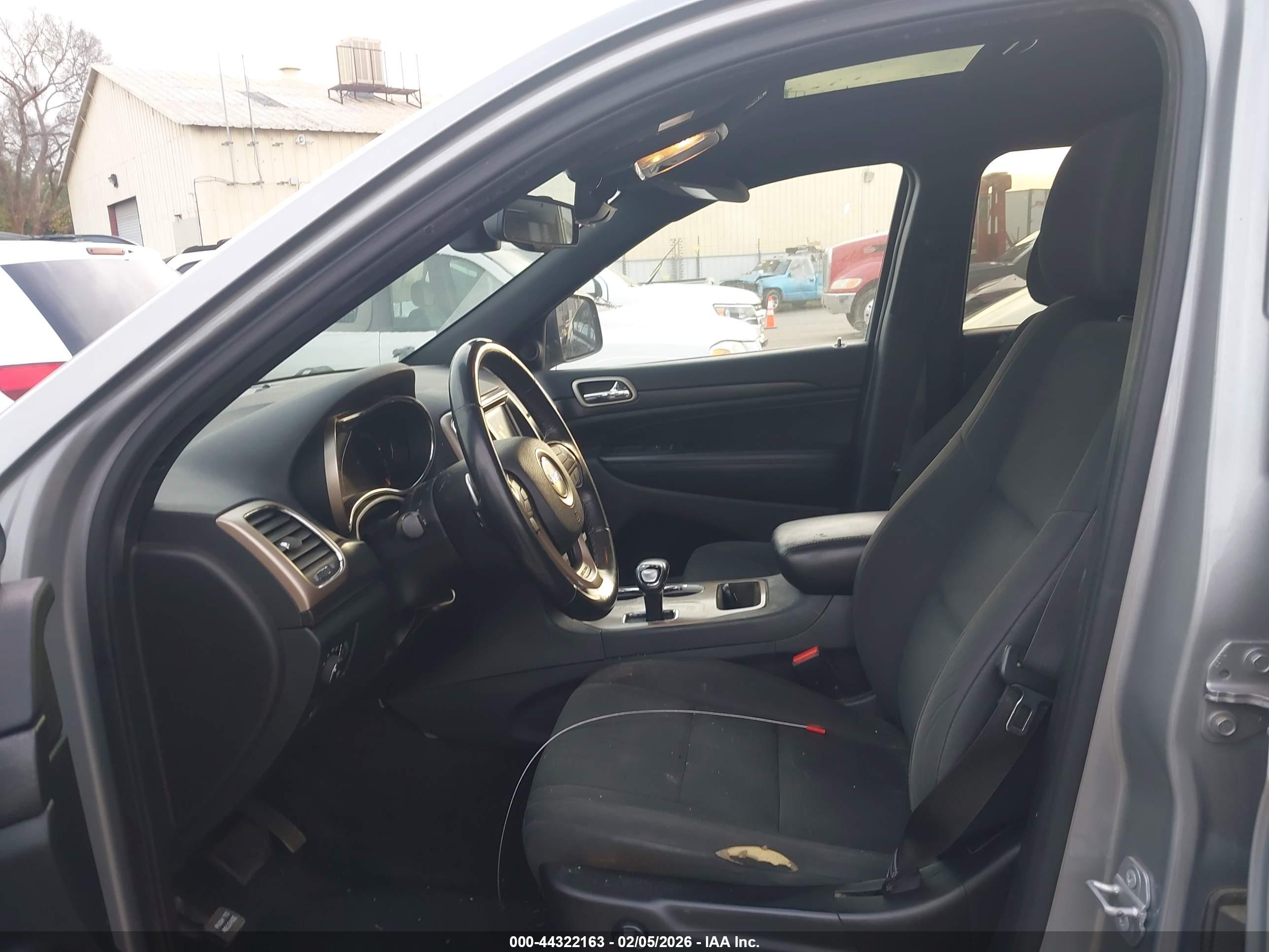 JEEP GRAND image 5