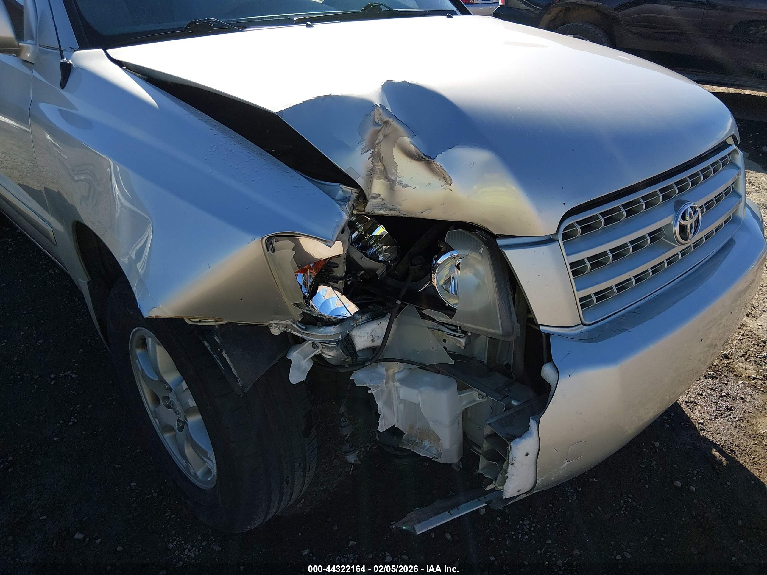 TOYOTA HIGHLANDER image 6