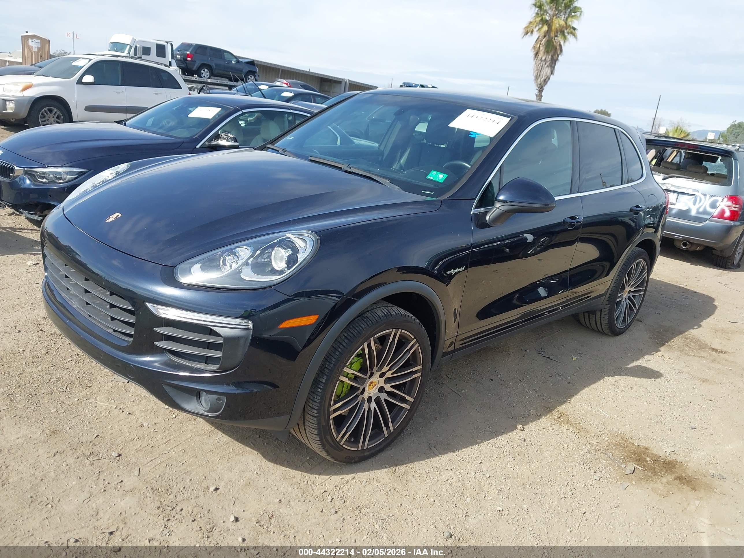 PORSCHE CAYENNE image 2