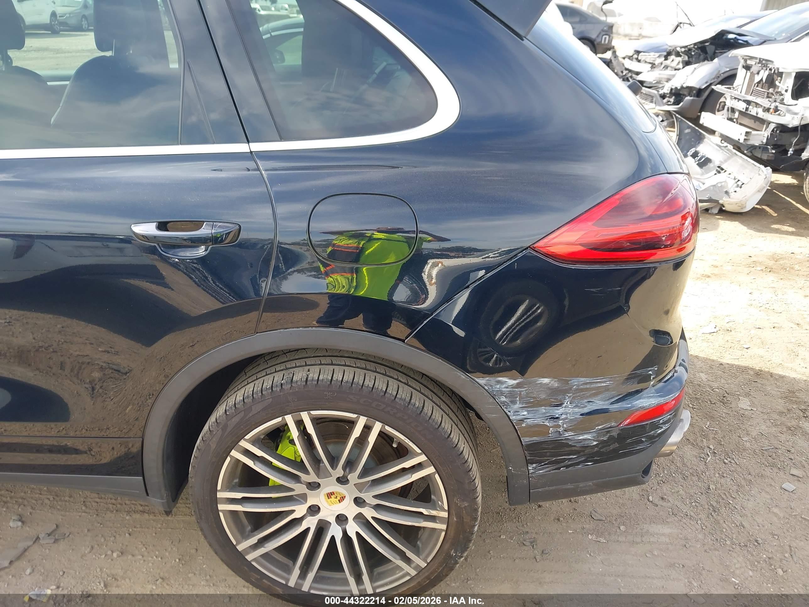 PORSCHE CAYENNE image 6